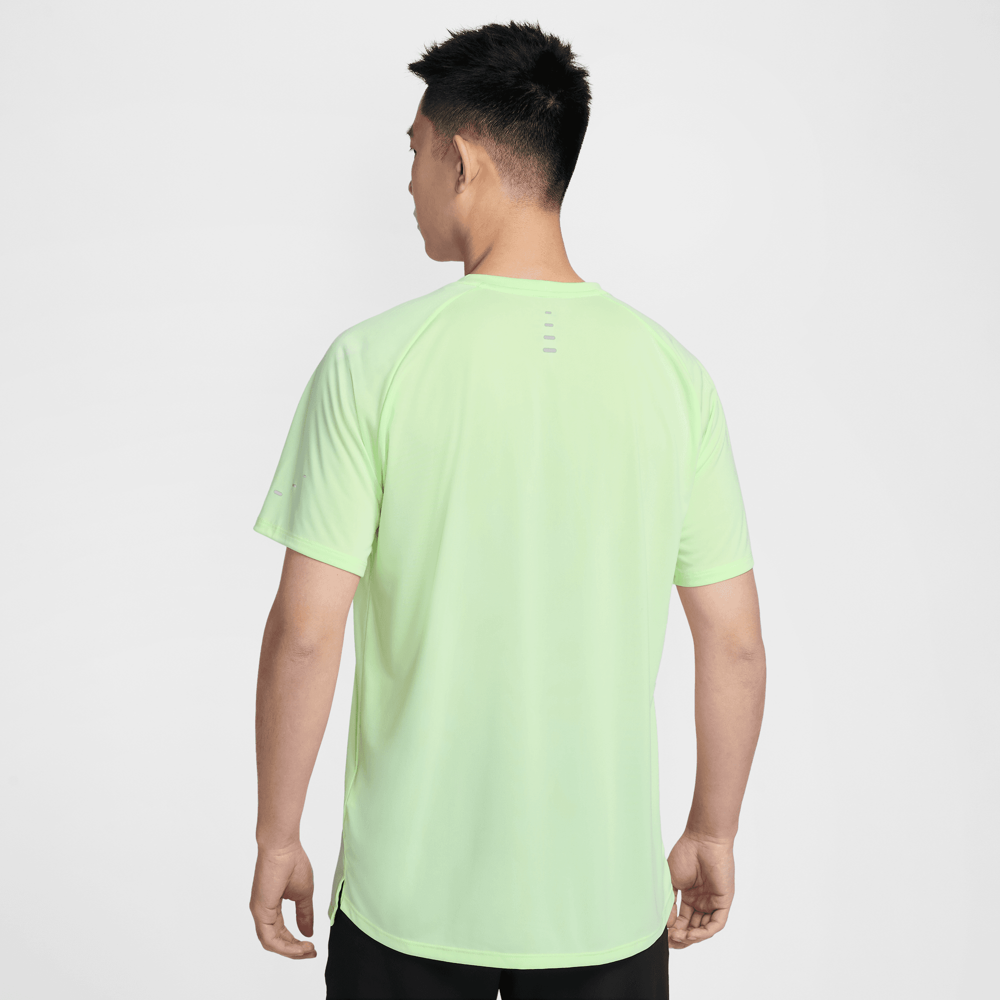 NIKE STRIDE MEN'S DRI-FIT ADV SHORT-SLEEVE RUNNING TOP