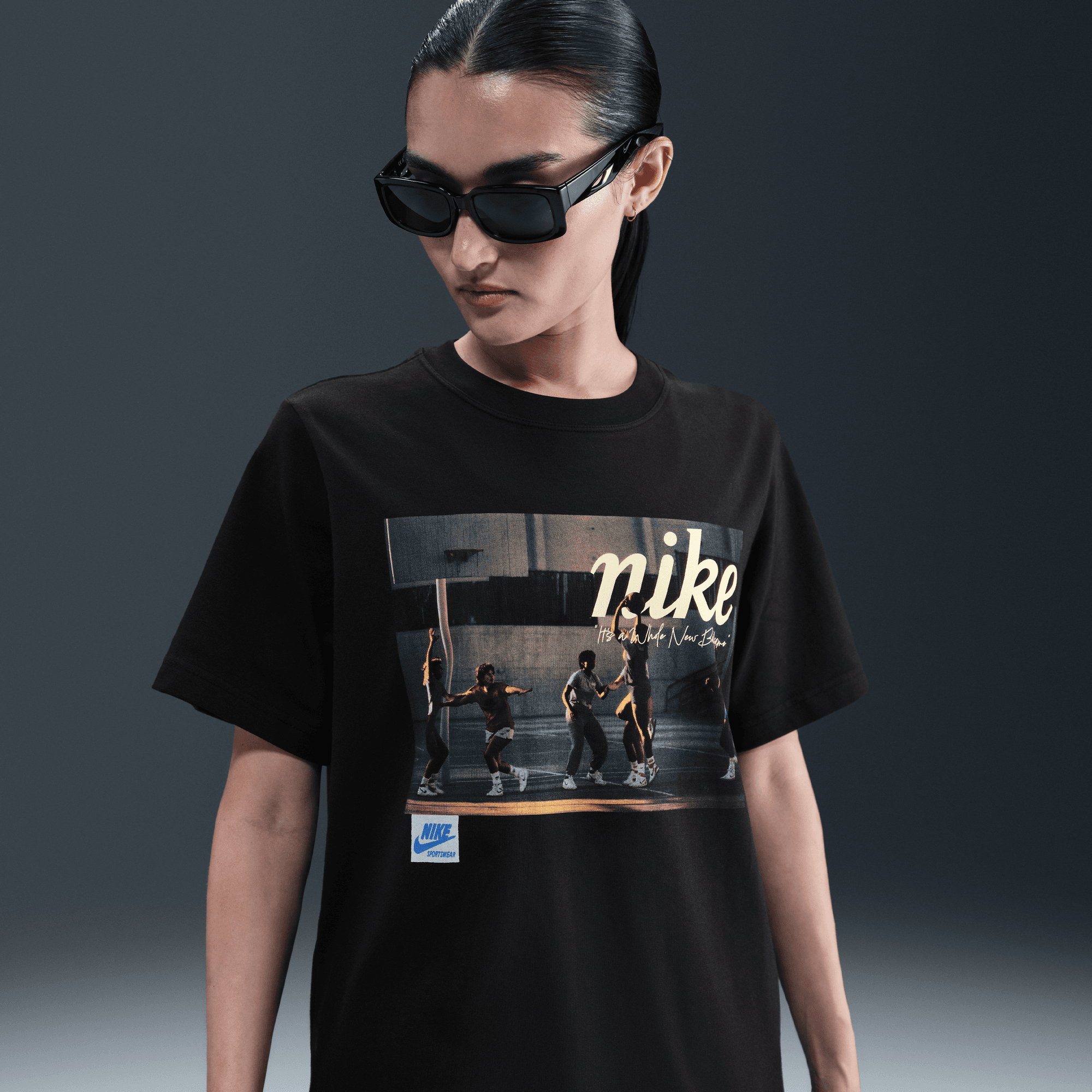 NIKE WOMEN'S BASKETBALL T-SHIRT