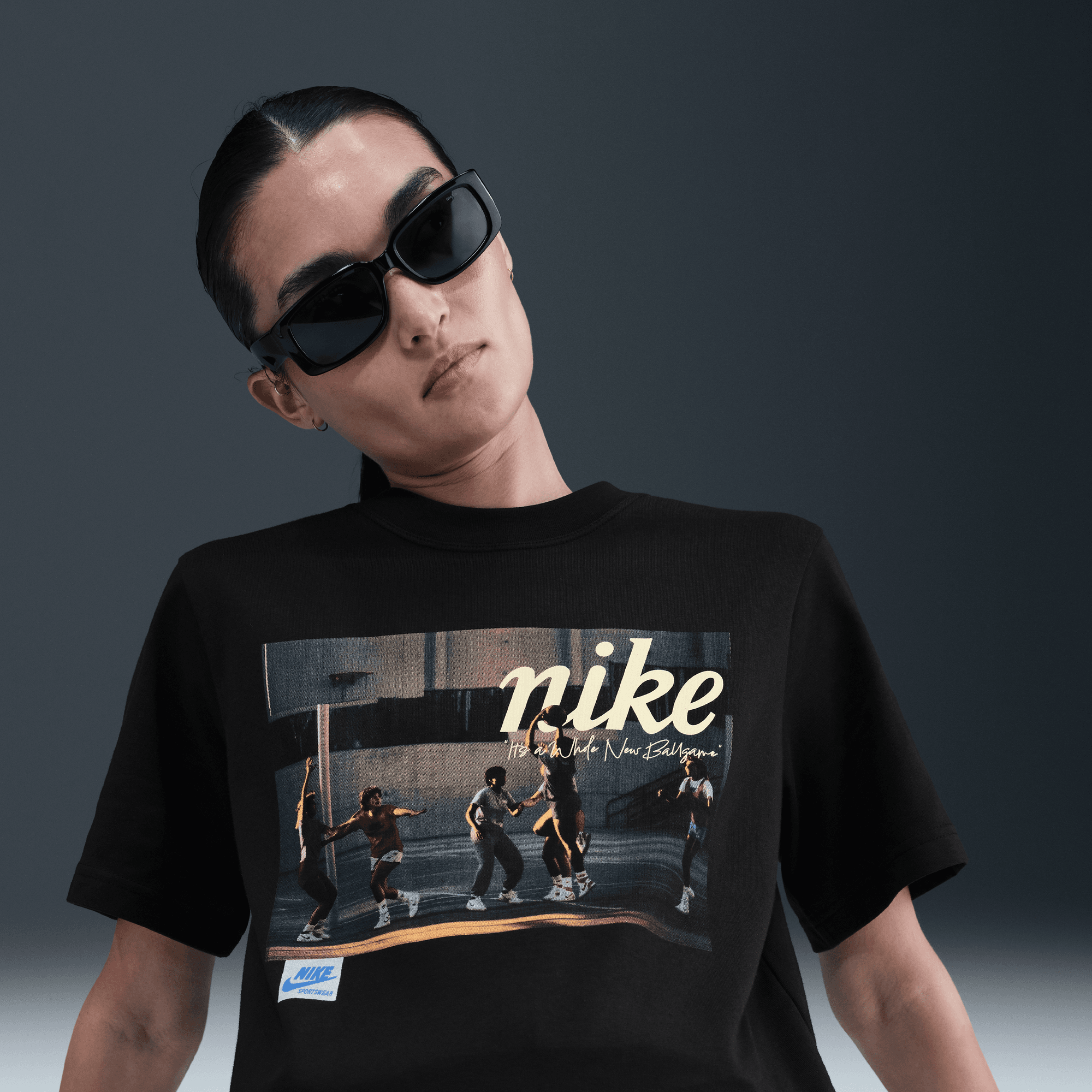 NIKE WOMEN'S BASKETBALL T-SHIRT