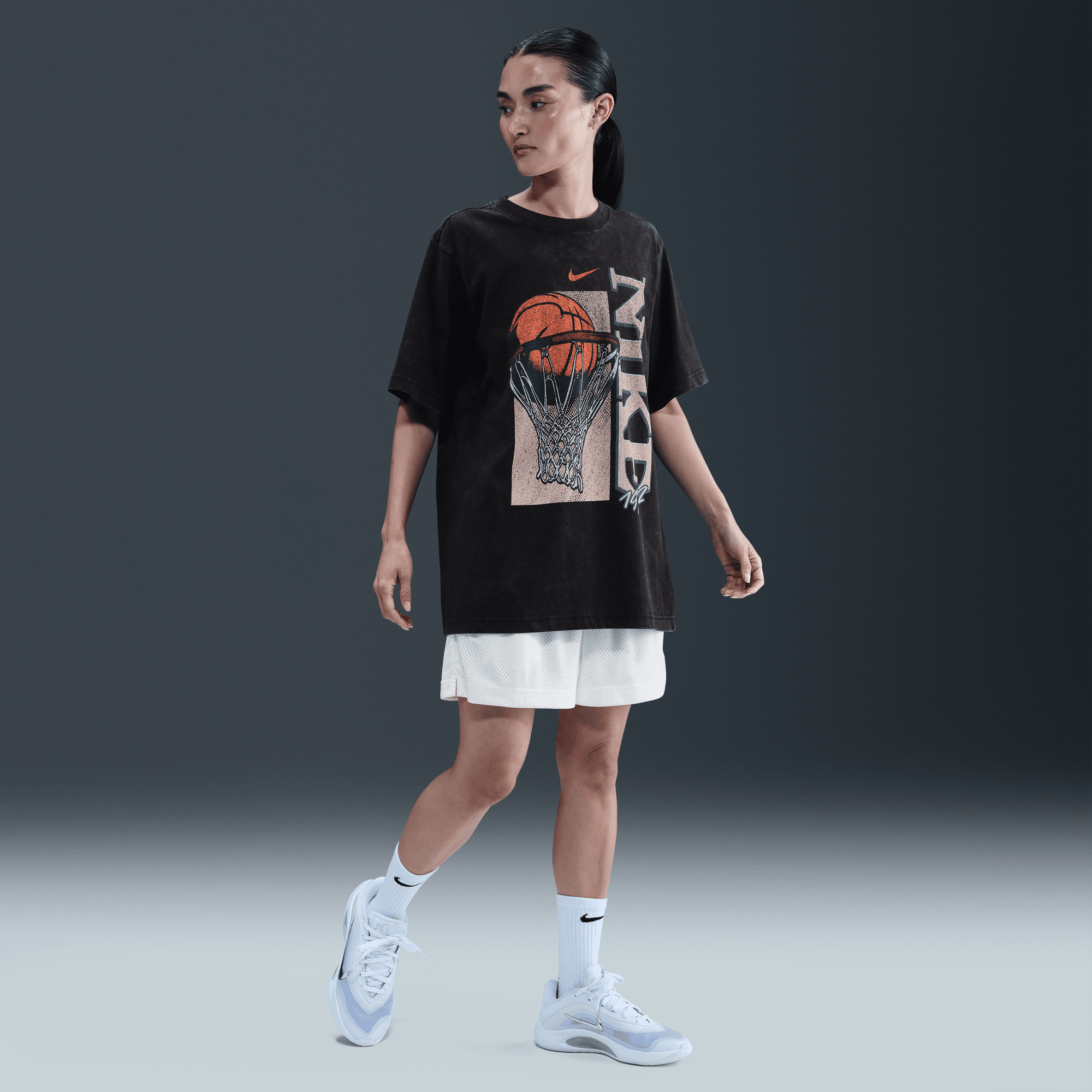 NIKE WOMEN'S BASKETBALL T-SHIRT