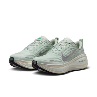 NIKE VOMERO PLUS WOMEN'S ROAD RUNNING SHOES