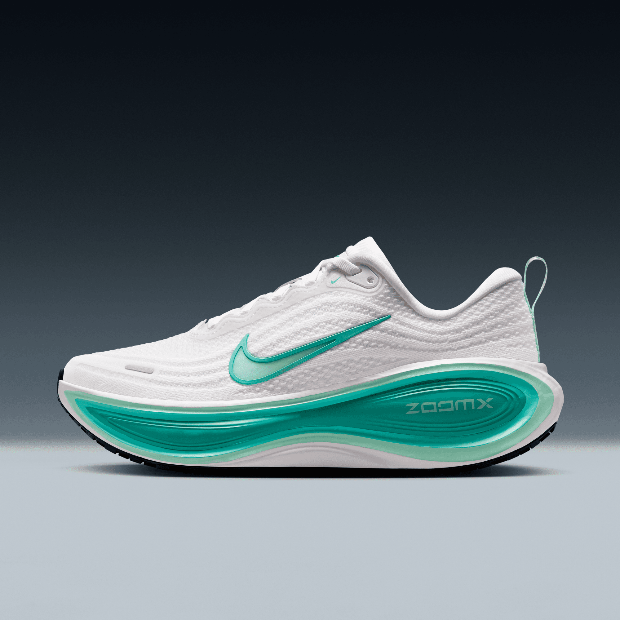 NIKE VOMERO PLUS WOMEN'S ROAD RUNNING SHOES