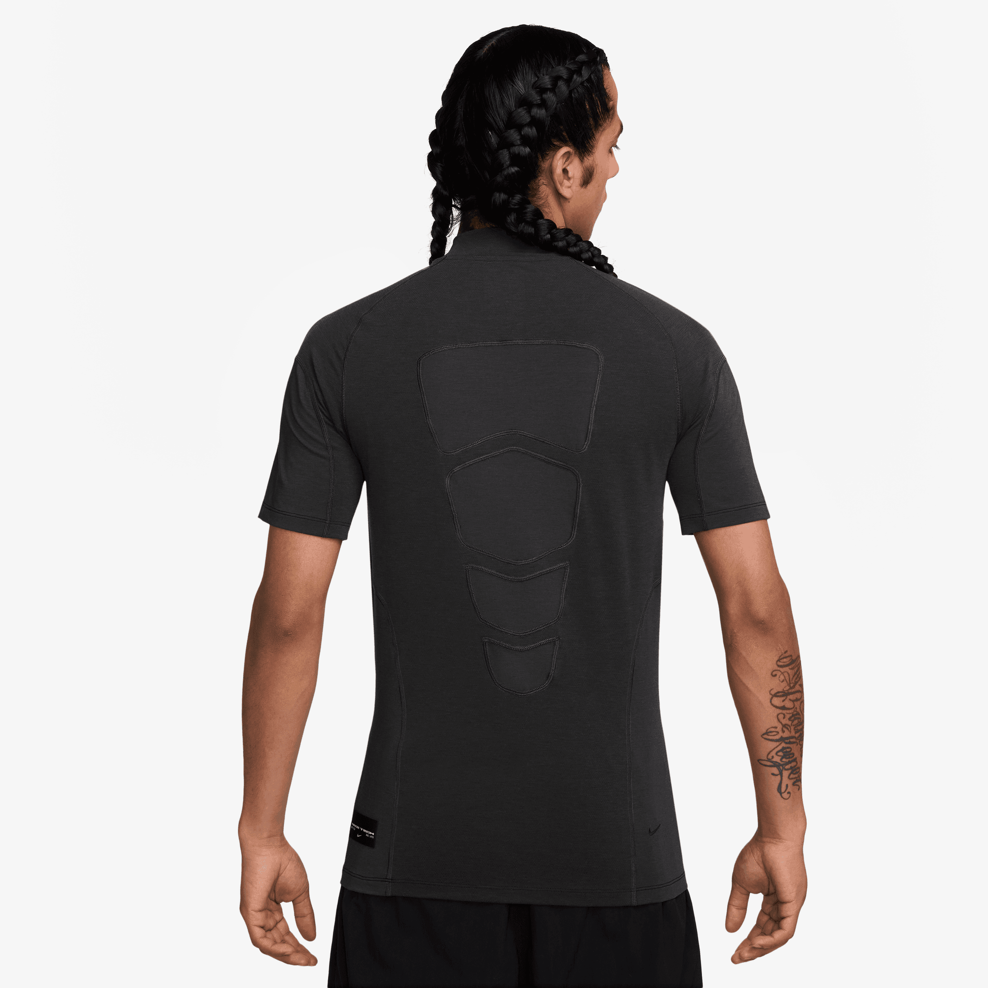 NIKE TECH MEN'S SHORT-SLEEVE TOP