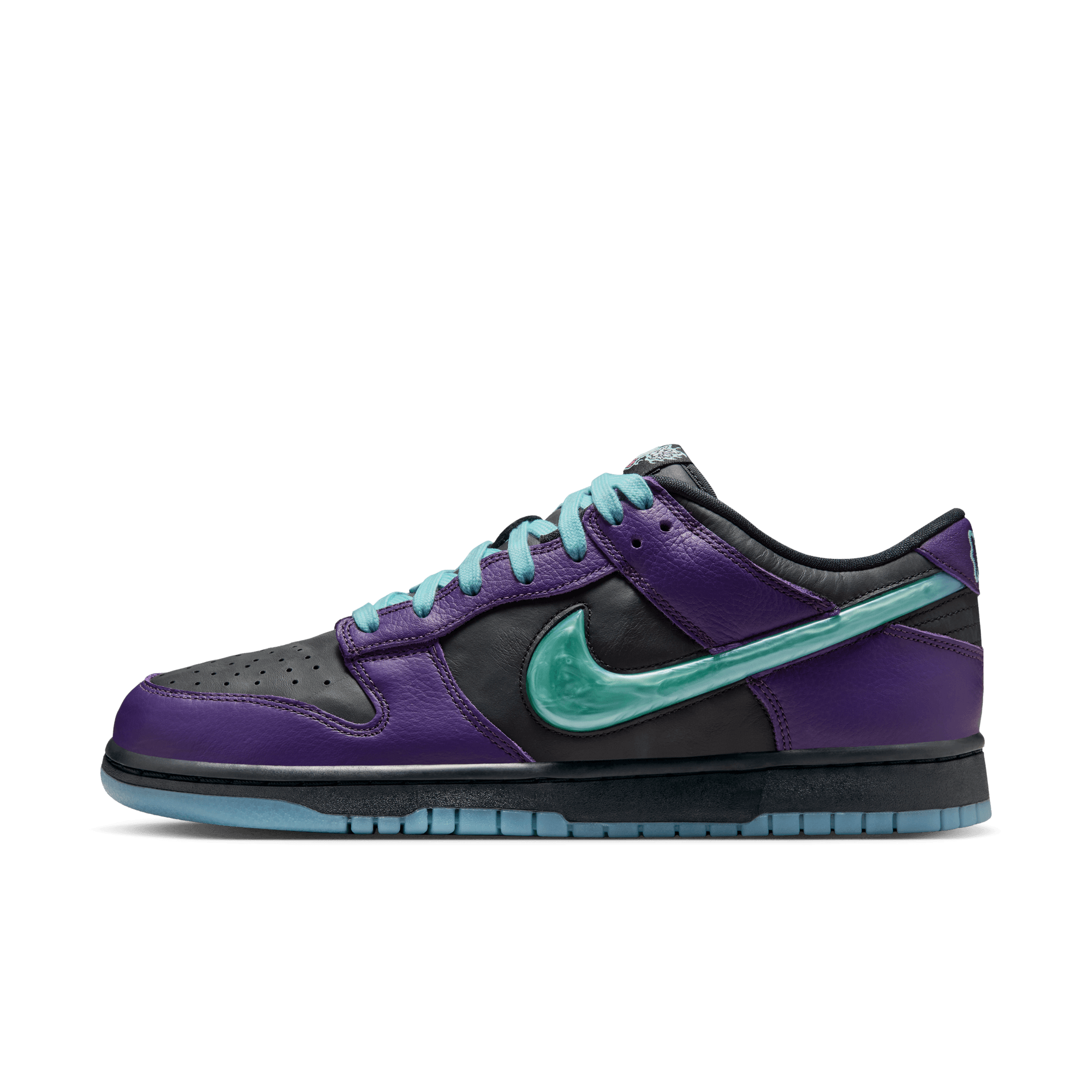NIKE DUNK LOW RETRO LIMITED SHOES