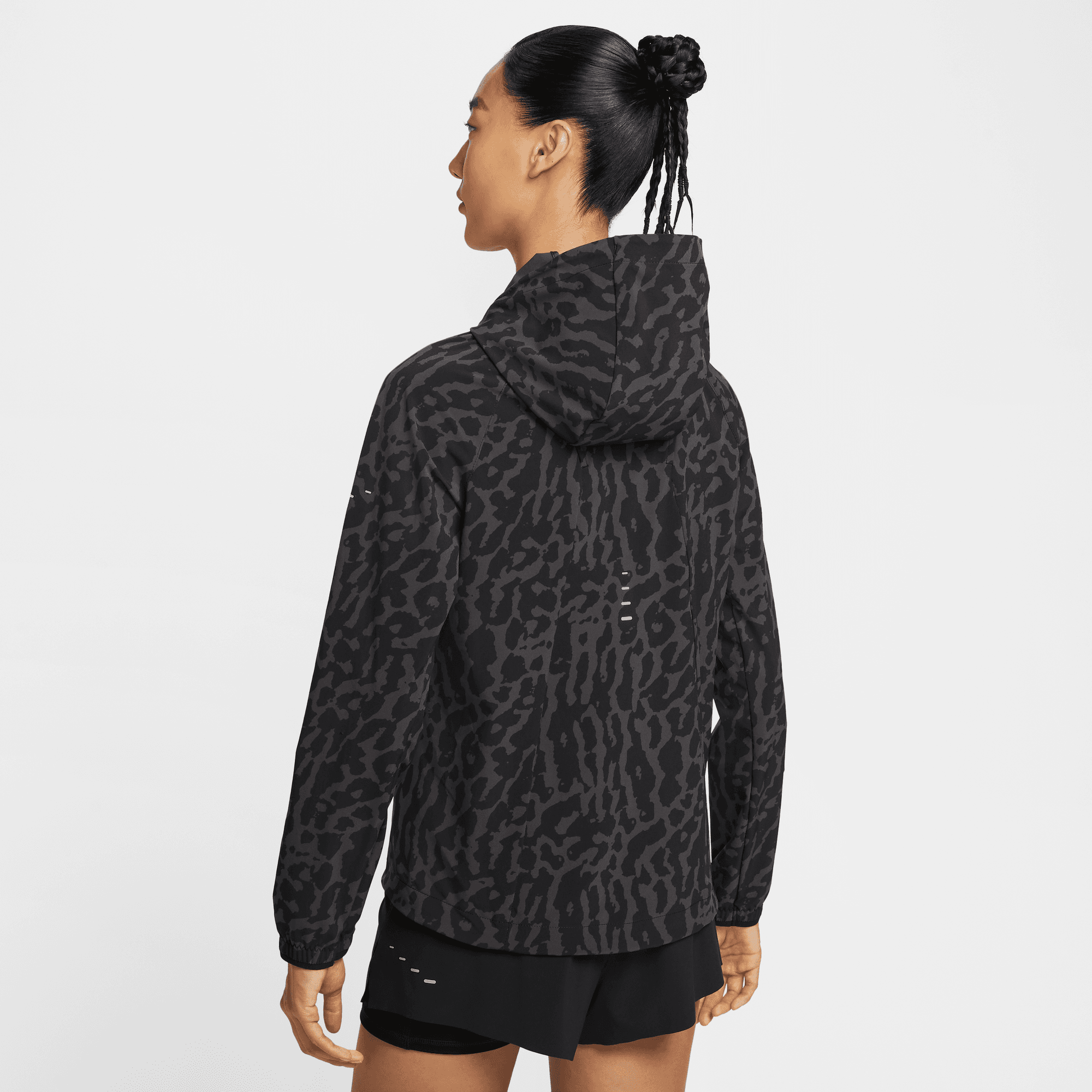 NIKE SWIFT WOMEN'S DRI-FIT PACKABLE RUNNING JACKET