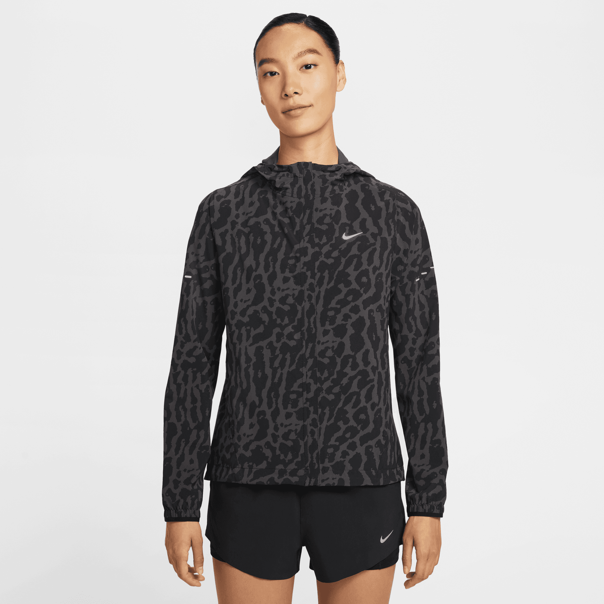 NIKE SWIFT WOMEN'S DRI-FIT PACKABLE RUNNING JACKET