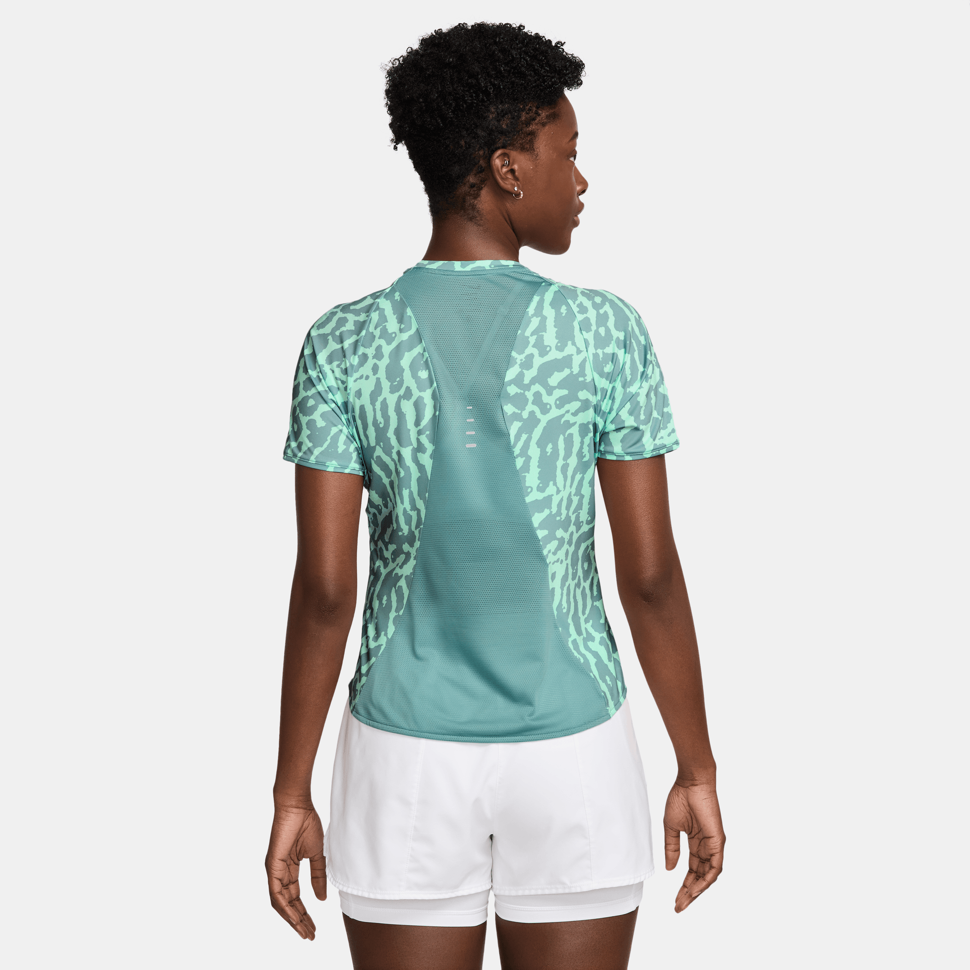 NIKE SWIFT WOMEN'S DRI-FIT SHORT-SLEEVE RUNNING TOP