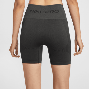 NIKE PRO SEAMLESS WOMEN'S DRI-FIT HIGH-WAISTED 5" BIKER SHORTS