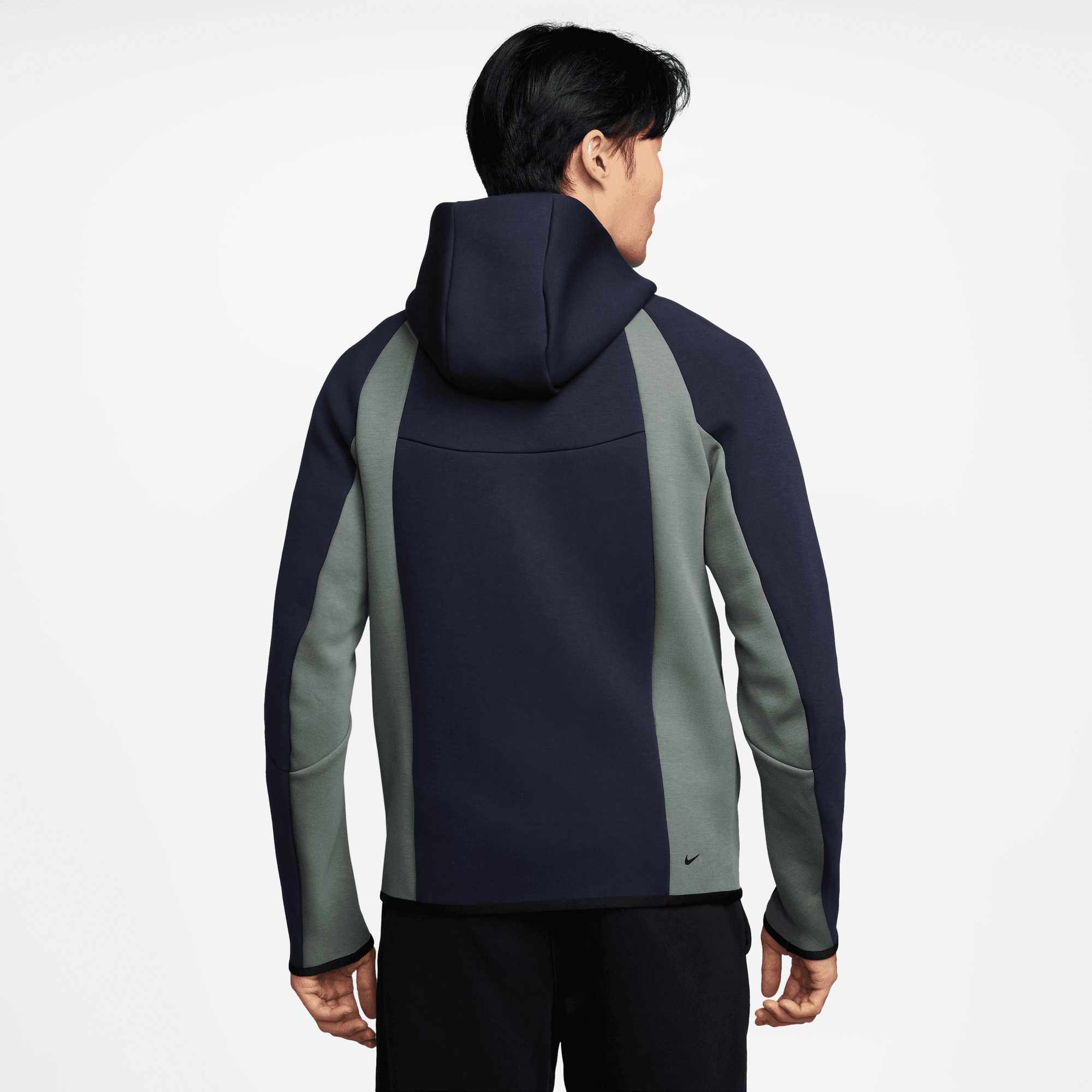 NIKE TECH MEN'S FULL-ZIP FLEECE WINDRUNNER JACKET