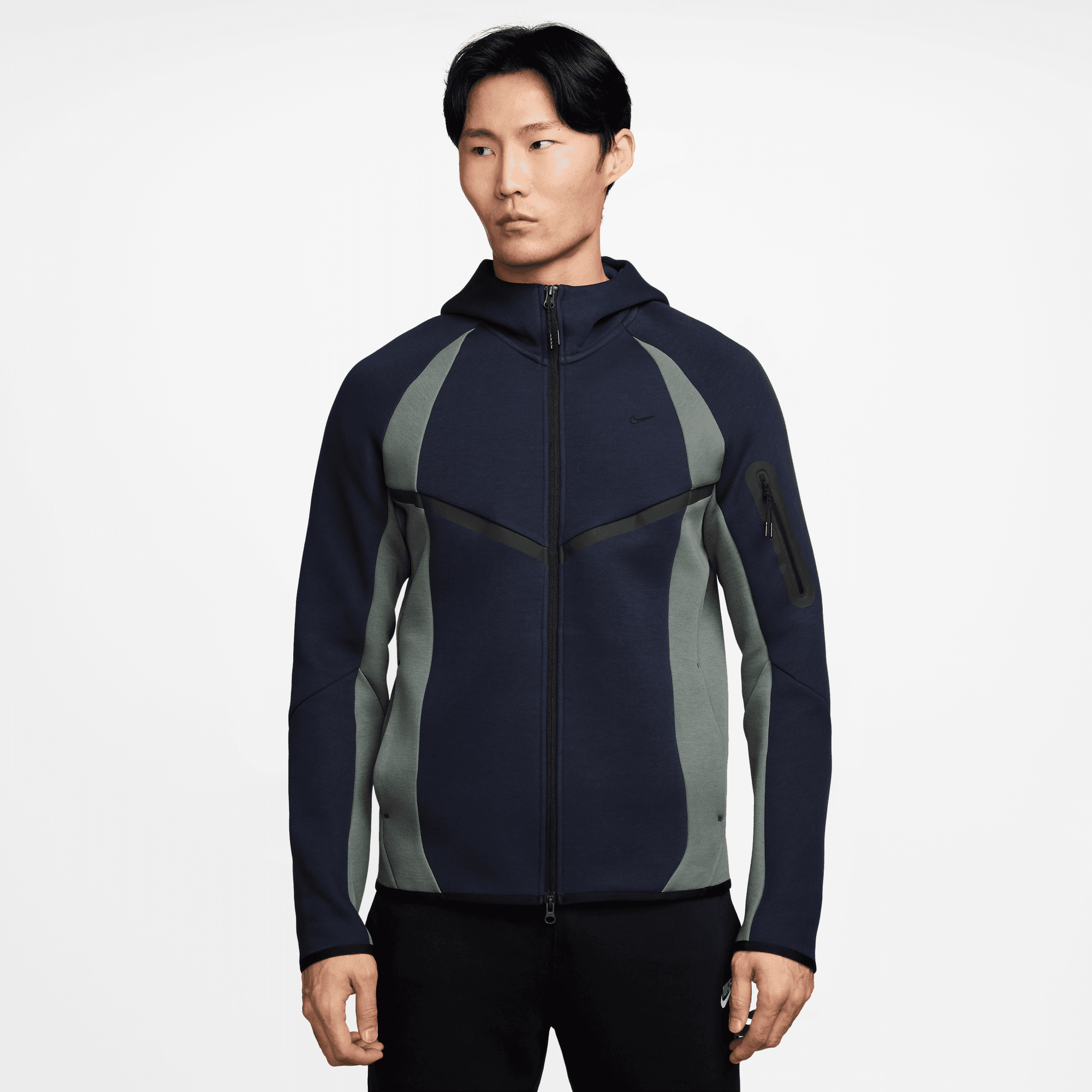 NIKE TECH MEN'S FULL-ZIP FLEECE WINDRUNNER JACKET