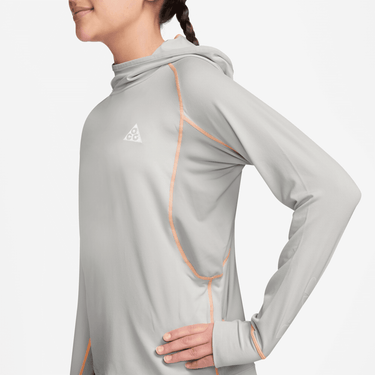 NIKE ACG BIG KIDS' UV LONG-SLEEVE TOP
