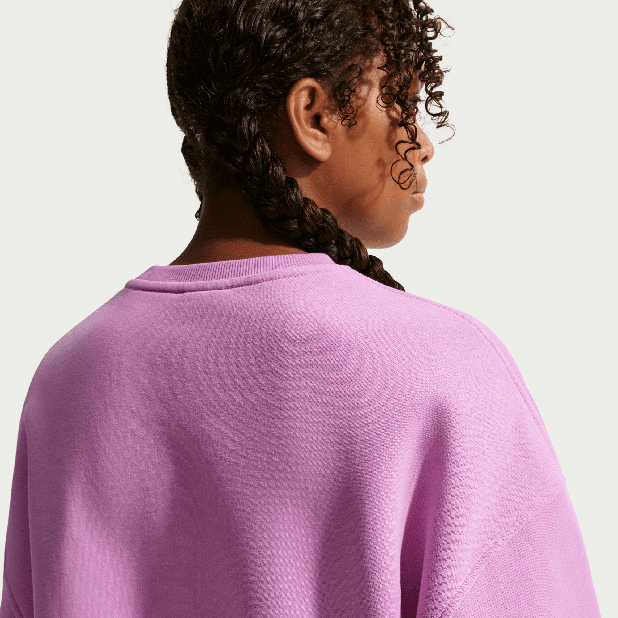 NIKE SPORTSWEAR CLUB FLEECE BIG KIDS' (GIRLS') BOXY CREW-NECK SWEATSHIRT