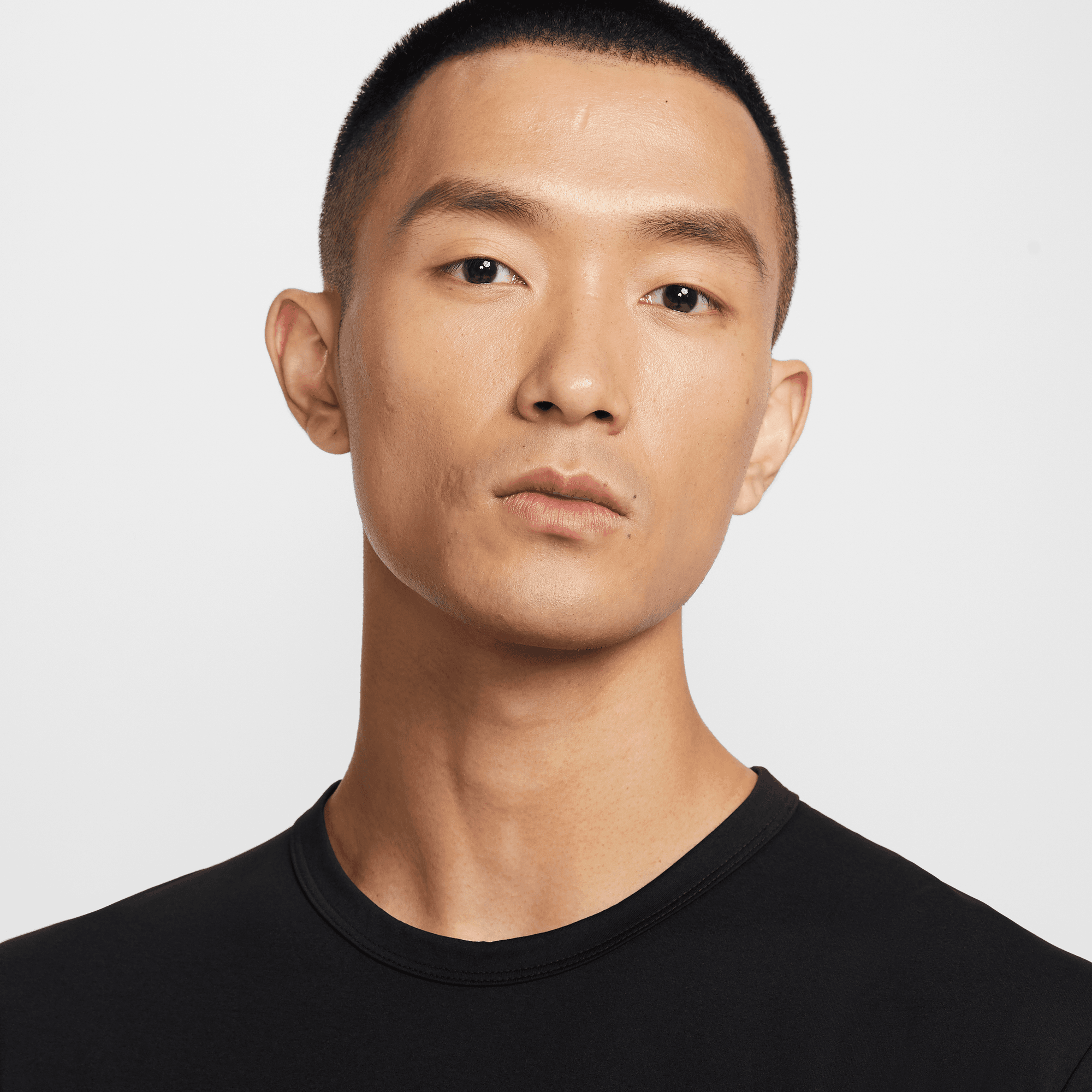 NIKE HYVERSE MEN'S DRI-FIT UV TRAINING T-SHIRT