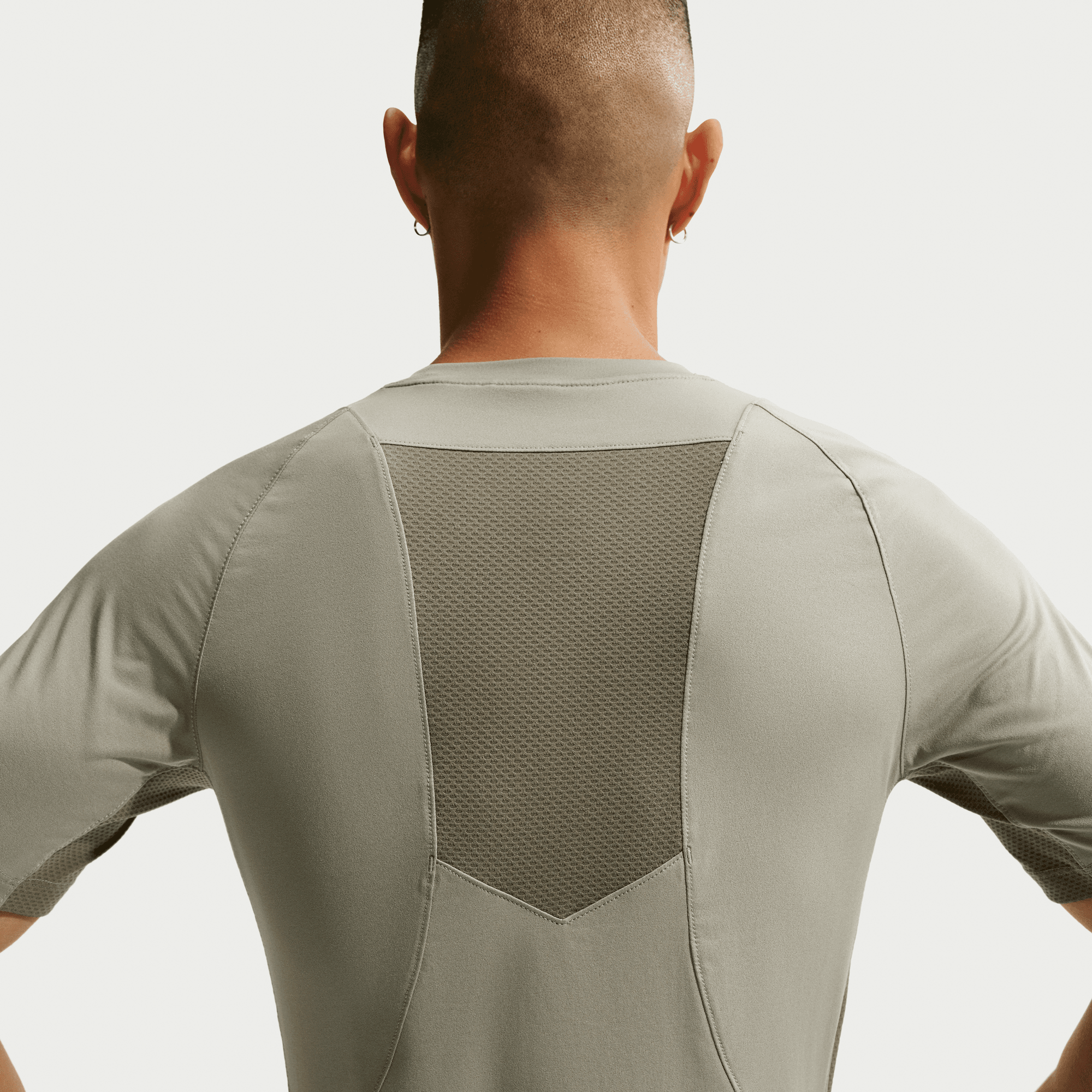 NIKE PRO TRAINING MEN'S DRI-FIT ADV SHORT-SLEEVE TOP