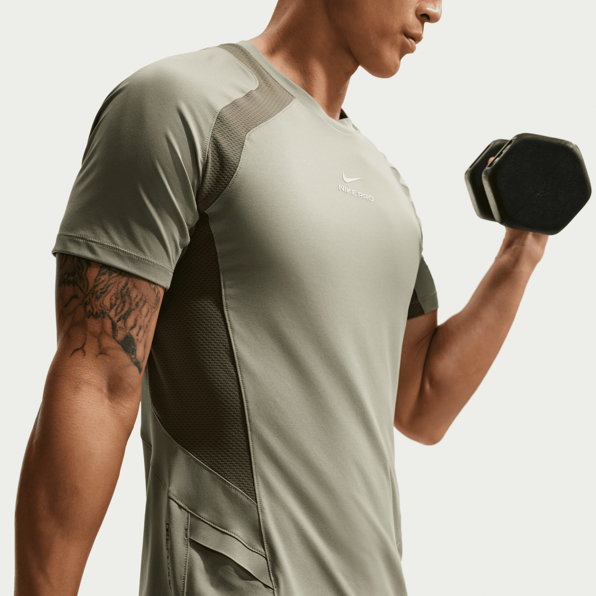 NIKE PRO TRAINING MEN'S DRI-FIT ADV SHORT-SLEEVE TOP