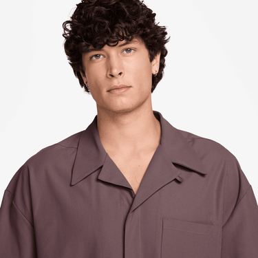 NIKE 24.7 PERFECT STRETCH MEN'S DRI-FIT UV BUTTON-UP SHIRT