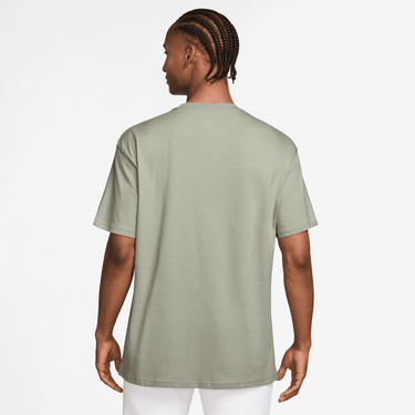 AS UNISEX NIKE SPORTSWEAR TEE LSE AM DAY PLUS