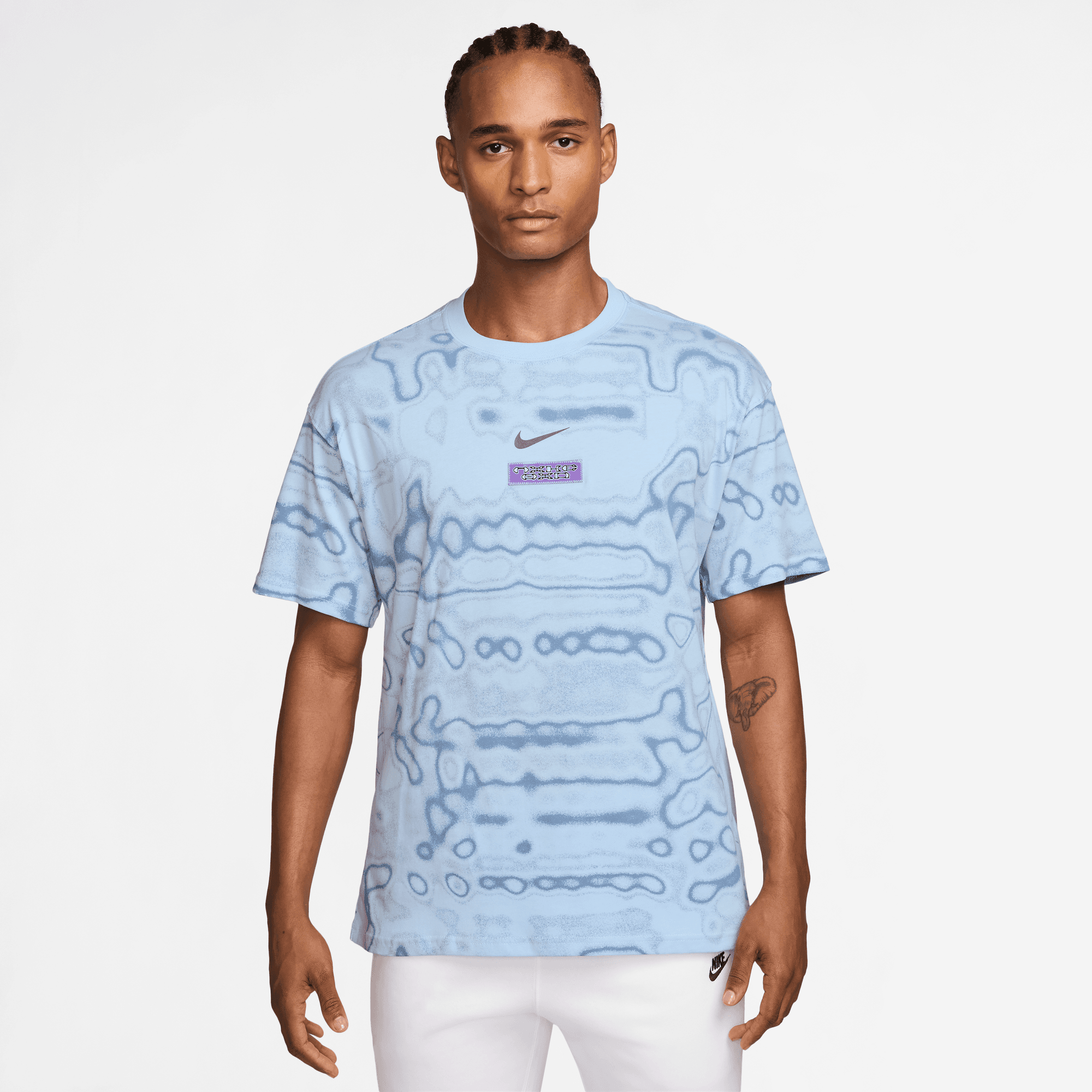 NIKE SPORTSWEAR T-SHIRT