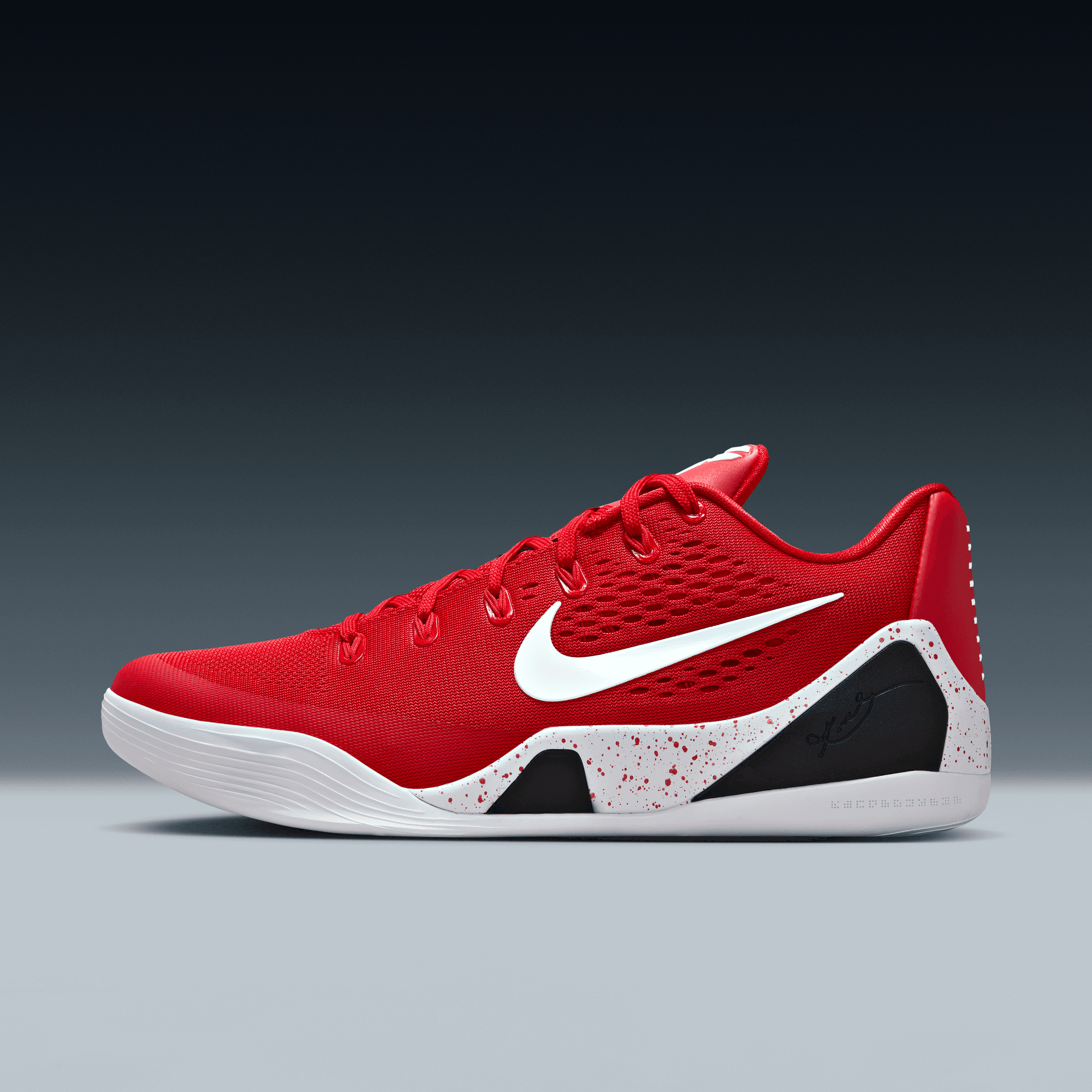 KOBE IX ELITE LOW EM PROTRO BASKETBALL SHOES