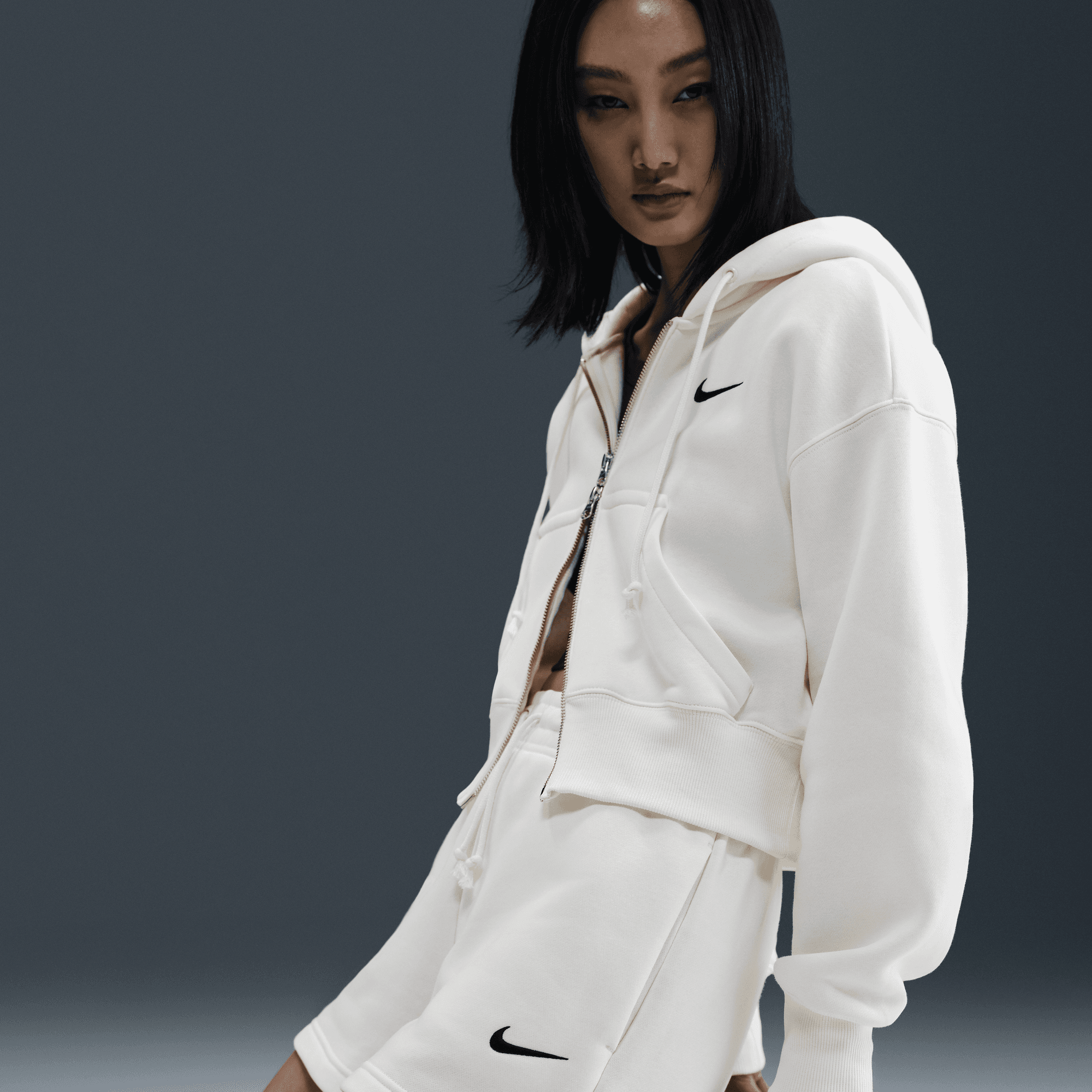 NIKE SPORTSWEAR PHOENIX FLEECE WOMEN'S MID-RISE 4" SHORTS