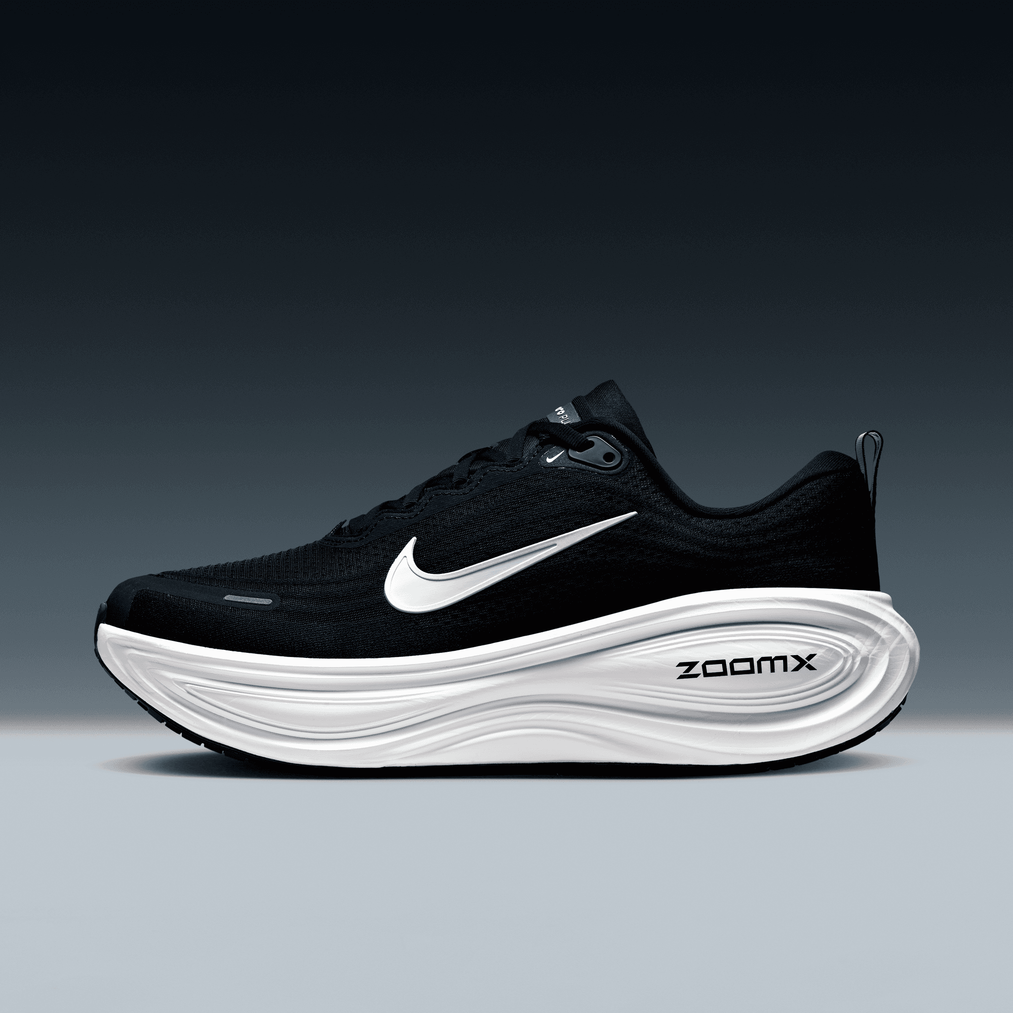 NIKE VOMERO PLUS MEN'S ROAD RUNNING SHOES (EXTRA WIDE)