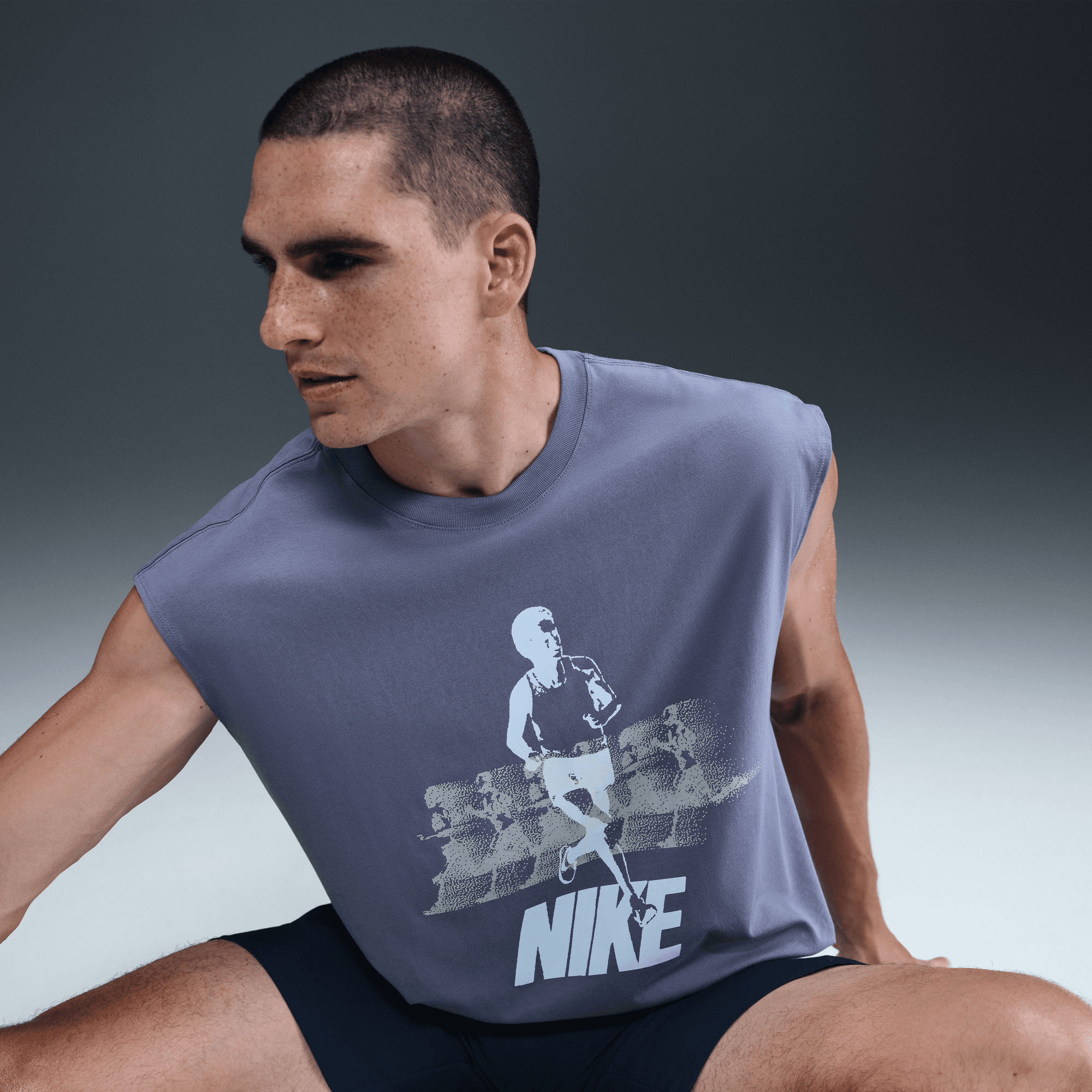 NIKE MEN'S SLEEVELESS RUNNING TOP