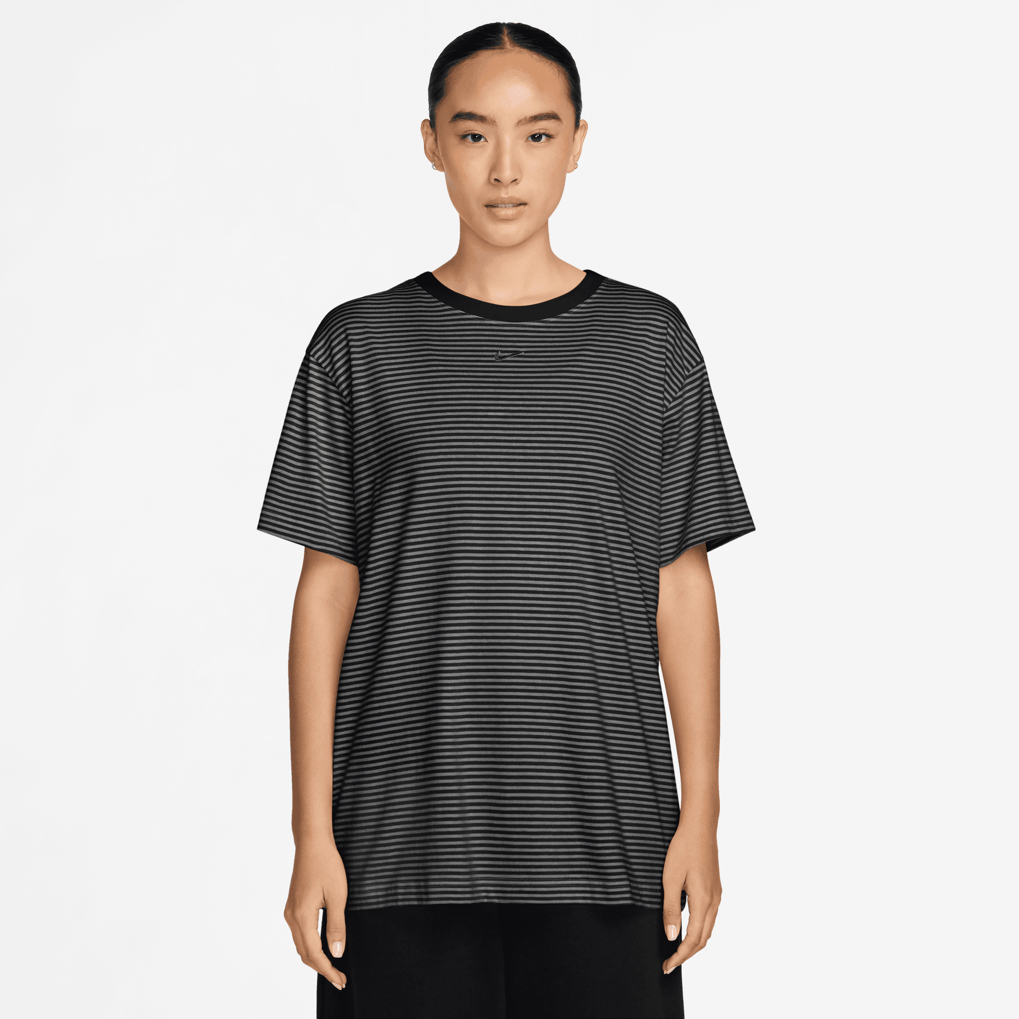 NIKE SPORTSWEAR WOMEN'S OVERSIZED STRIPED T-SHIRT