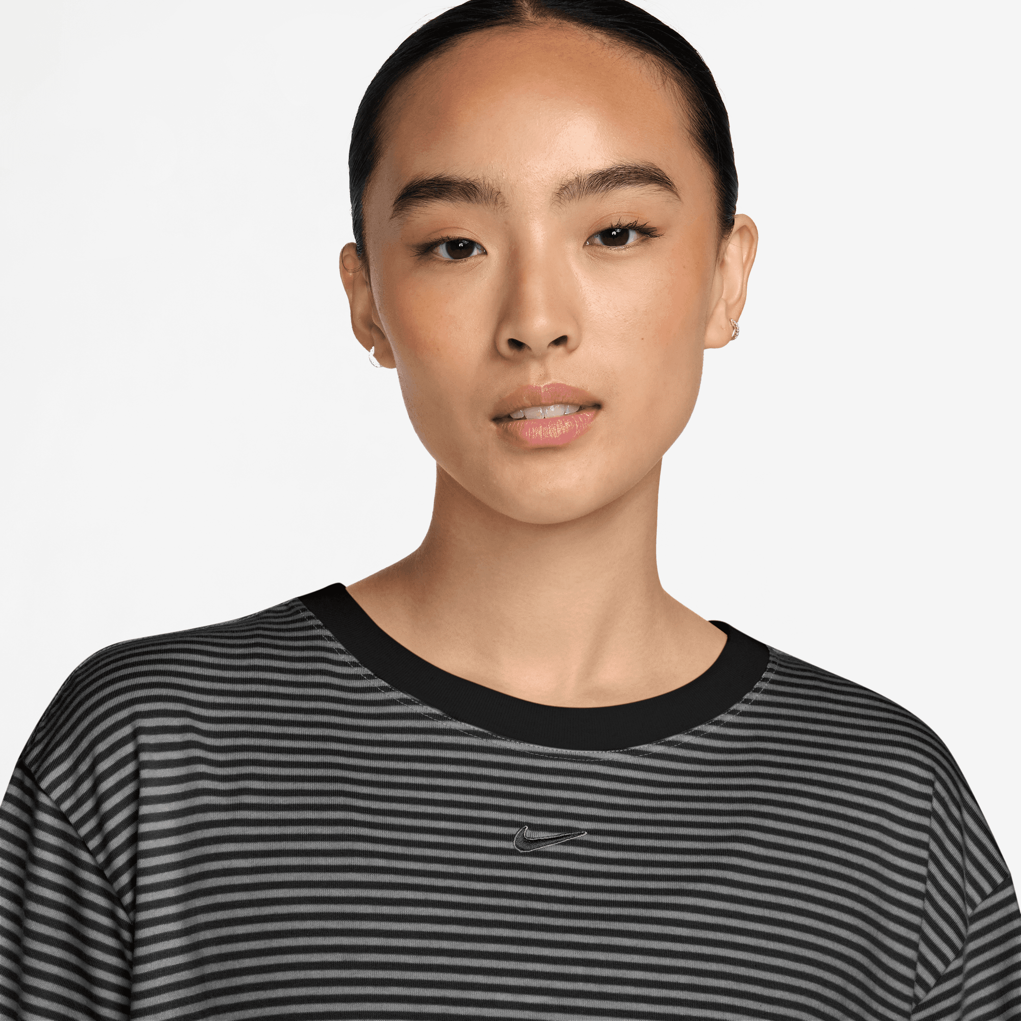 NIKE SPORTSWEAR WOMEN'S OVERSIZED STRIPED T-SHIRT