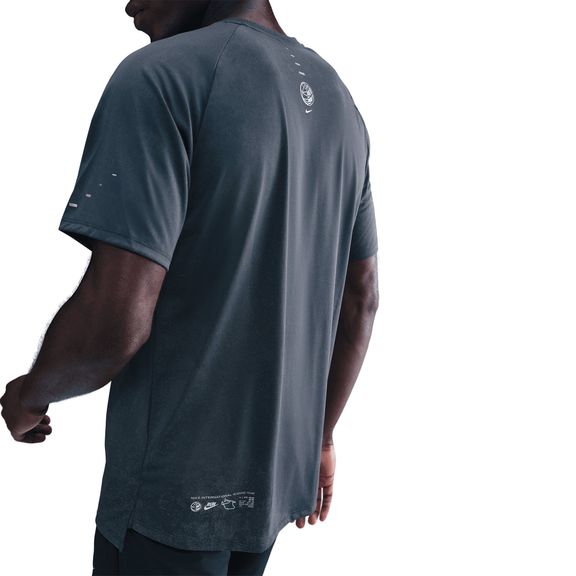 NIKE STRIDE MEN'S DRI-FIT ADV SHORT-SLEEVE RUNNING TOP WITH REFLECTIVE ACCENTS