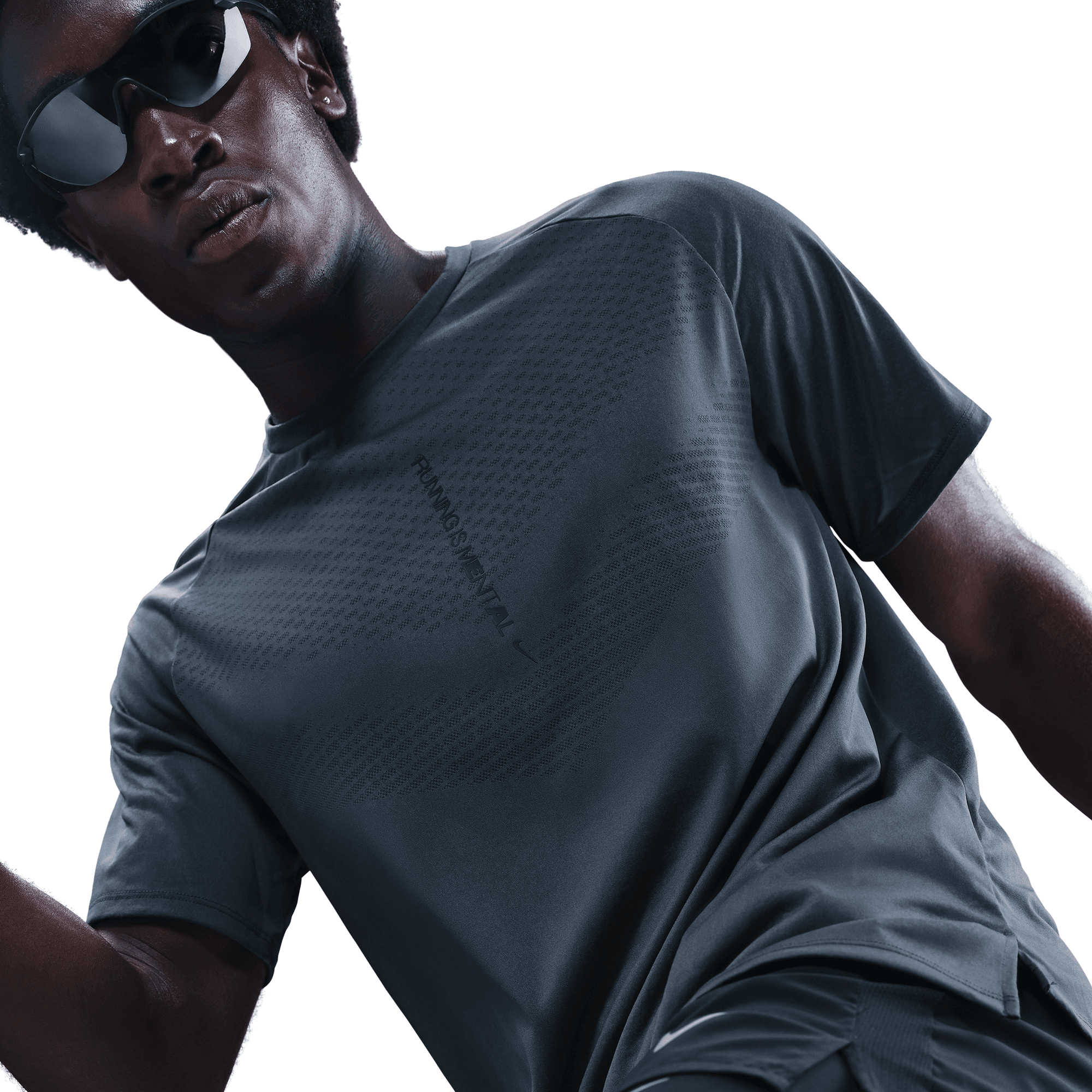 NIKE STRIDE MEN'S DRI-FIT ADV SHORT-SLEEVE RUNNING TOP WITH REFLECTIVE ACCENTS