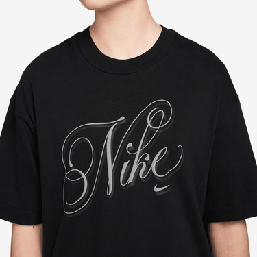 NIKE SPORTSWEAR WOMEN'S OVERSIZED SHORT-SLEEVE T-SHIRT