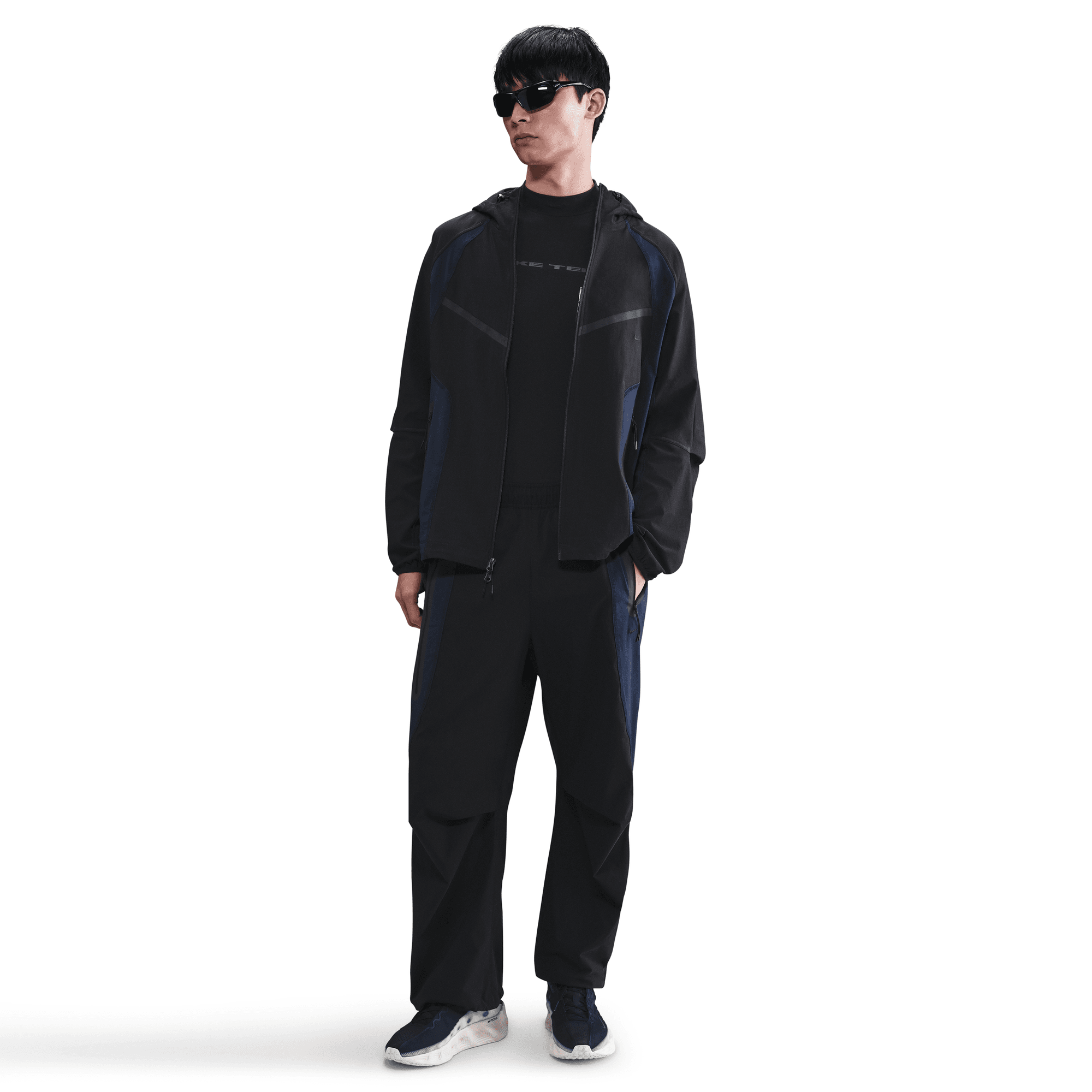 NIKE TECH MEN'S DRI-FIT WOVEN COLOR-BLOCK OVERSIZED PANTS