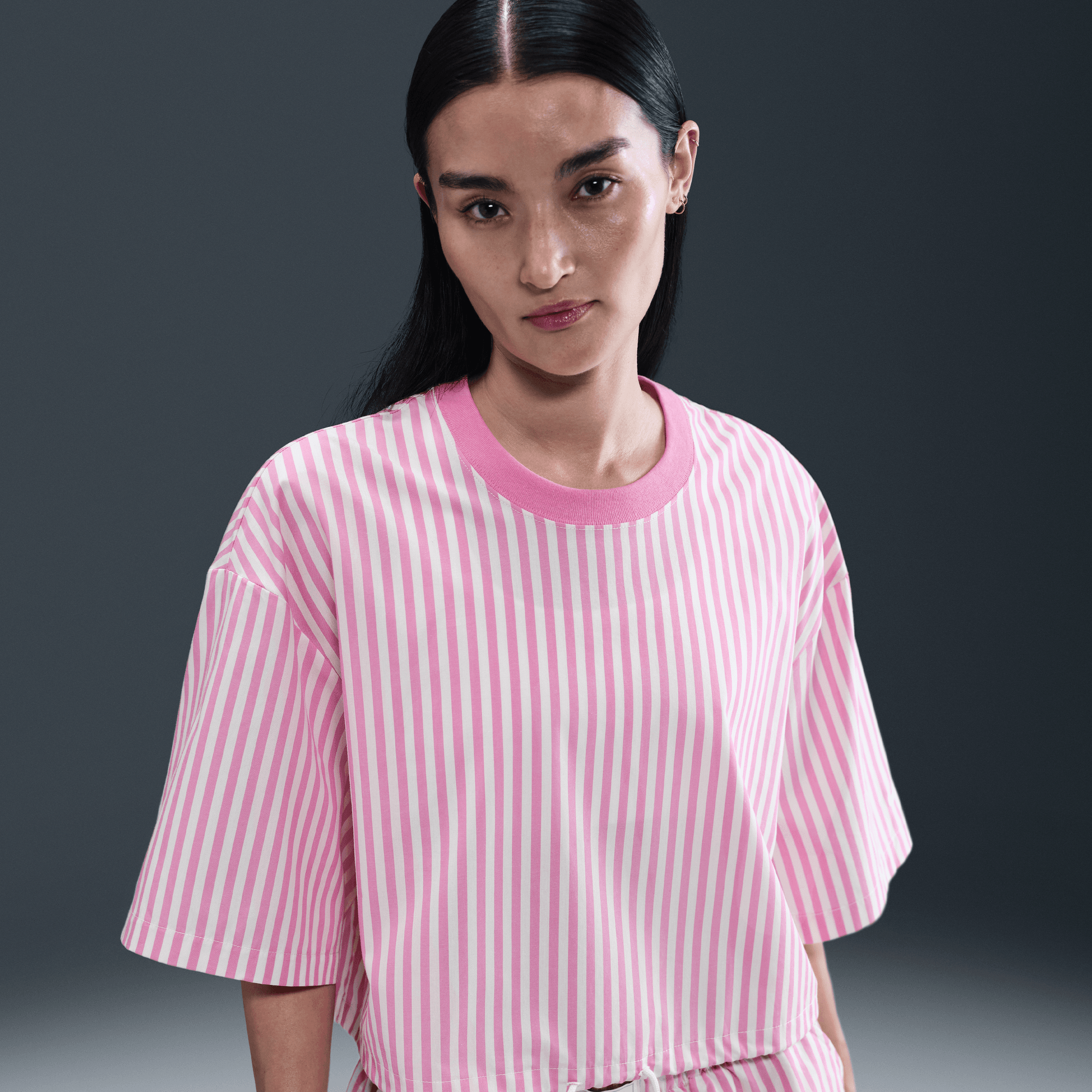 NIKE SPORTSWEAR CHILL POPLIN WOMEN'S STRIPED BOXY TOP