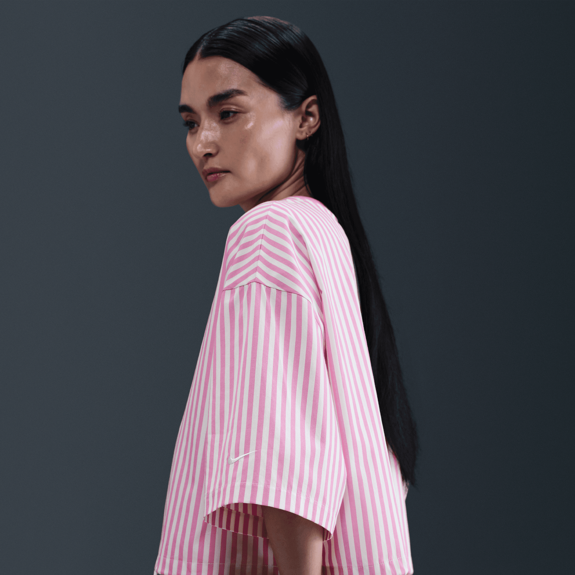 NIKE SPORTSWEAR CHILL POPLIN WOMEN'S STRIPED BOXY TOP