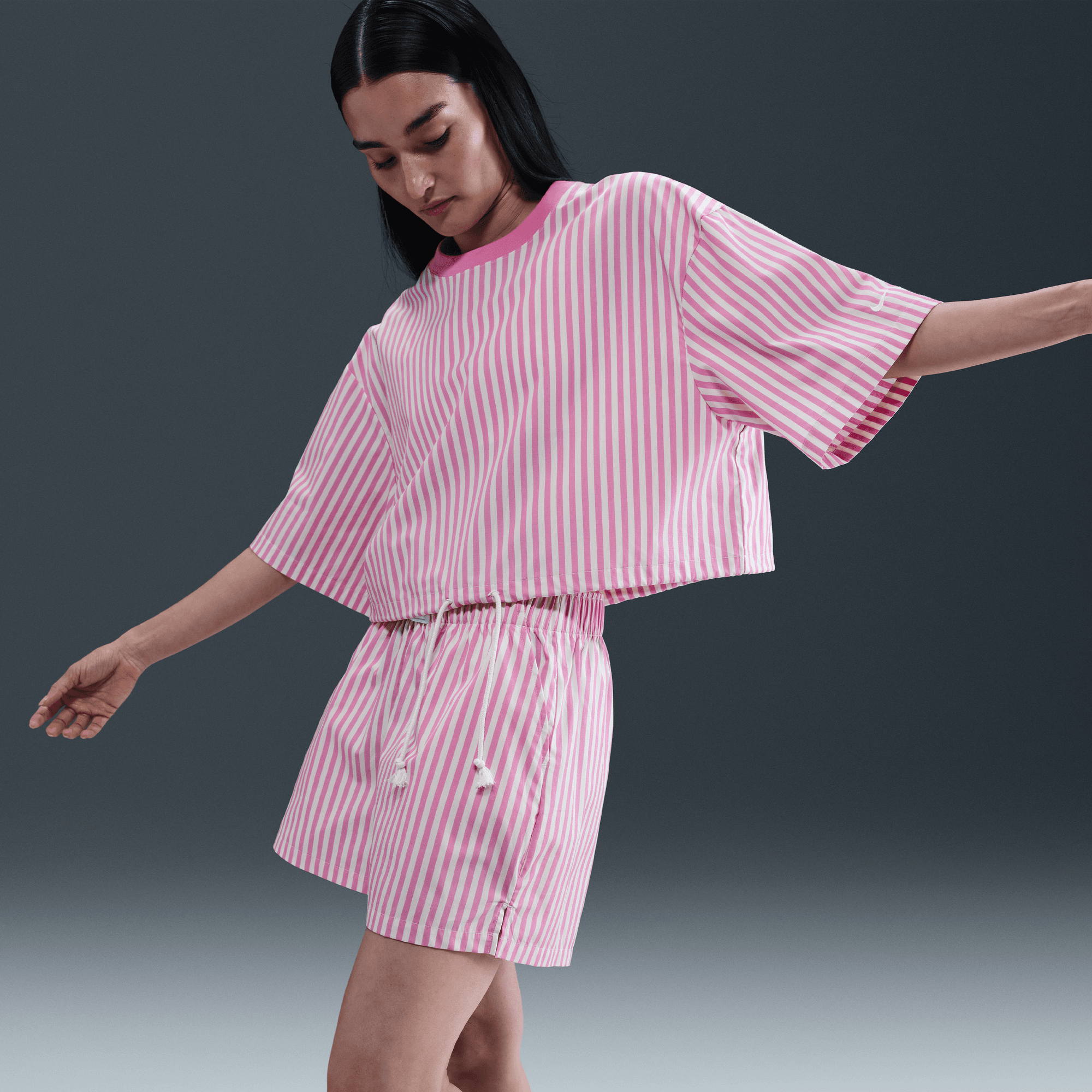 NIKE SPORTSWEAR CHILL POPLIN WOMEN'S STRIPED BOXY TOP