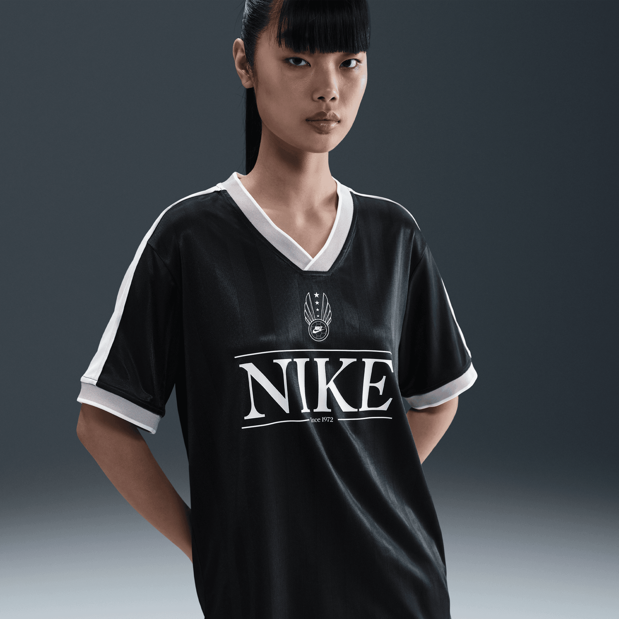 NIKE SPORTSWEAR WOMEN'S V-NECK JERSEY TOP
