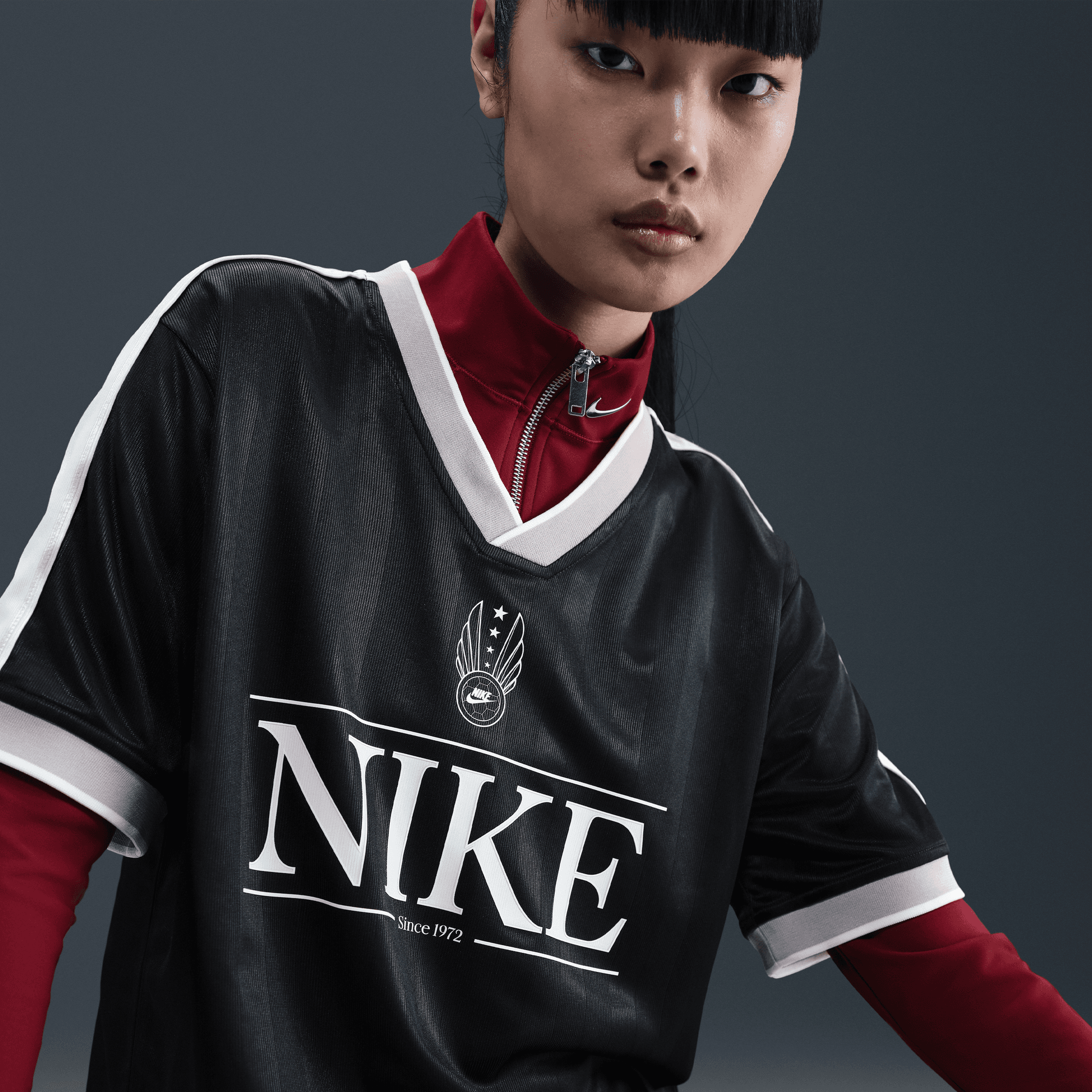 NIKE SPORTSWEAR WOMEN'S V-NECK JERSEY TOP