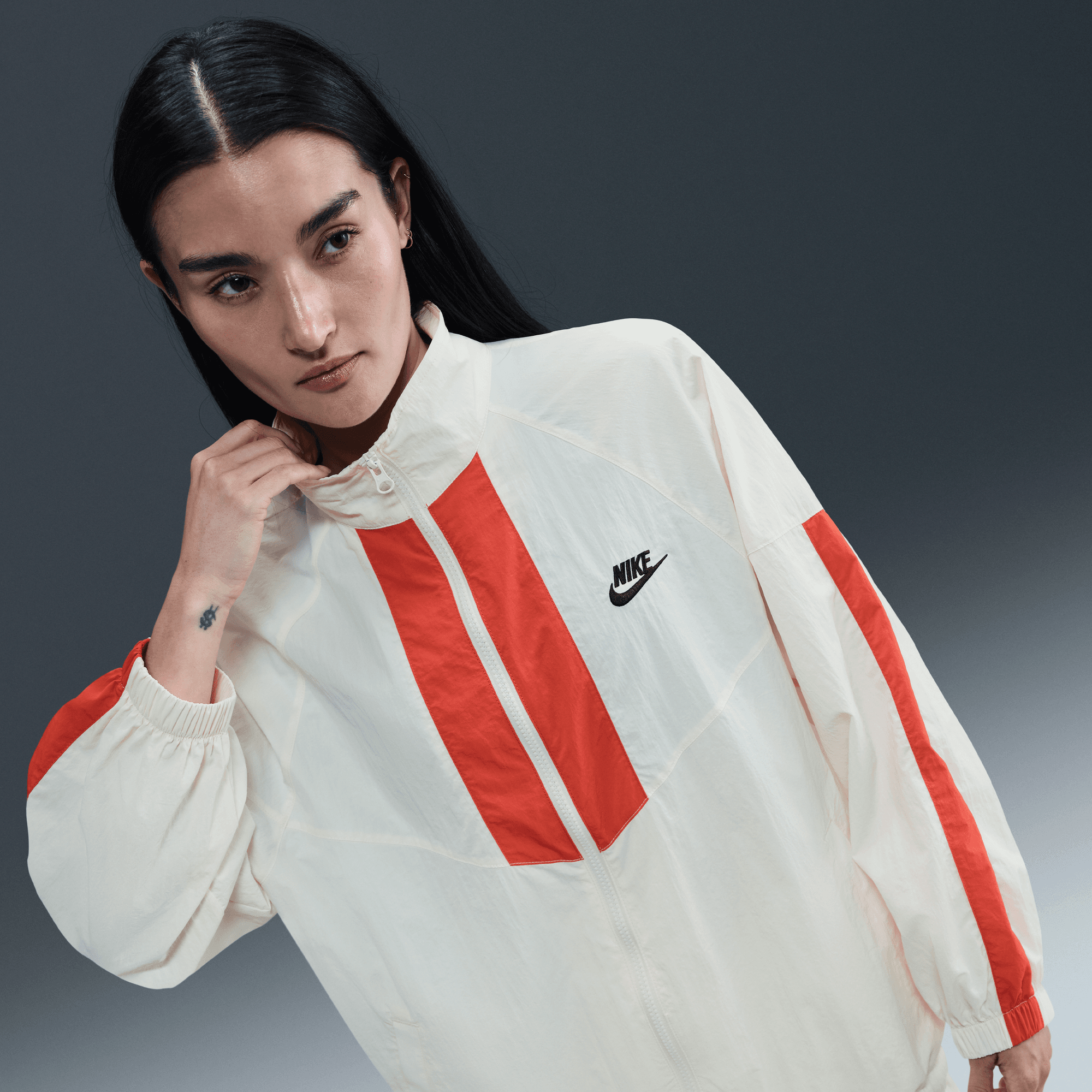 NIKE SPORTSWEAR WINDRUNNER WOMEN'S OVERSIZED JACKET