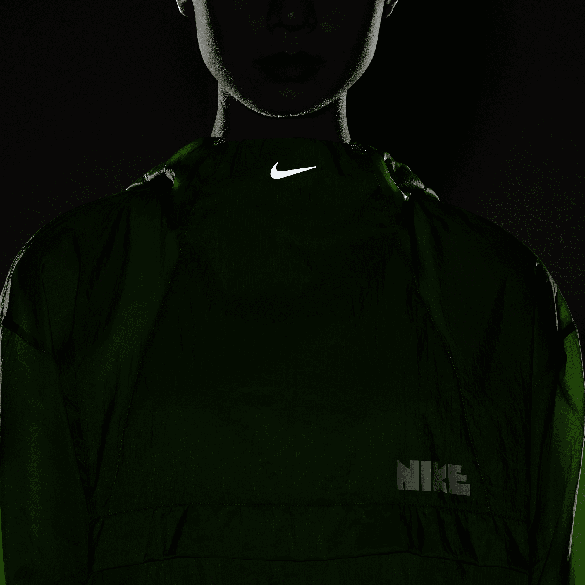 NIKE RUN DIVISION WOMEN'S PACKABLE RUNNING JACKET
