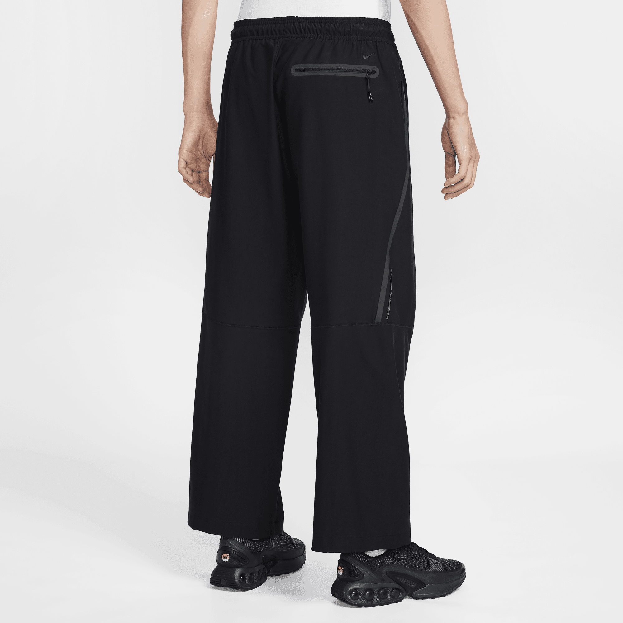 NIKE TECH MEN'S DRI-FIT SHORI KNIT PANTS