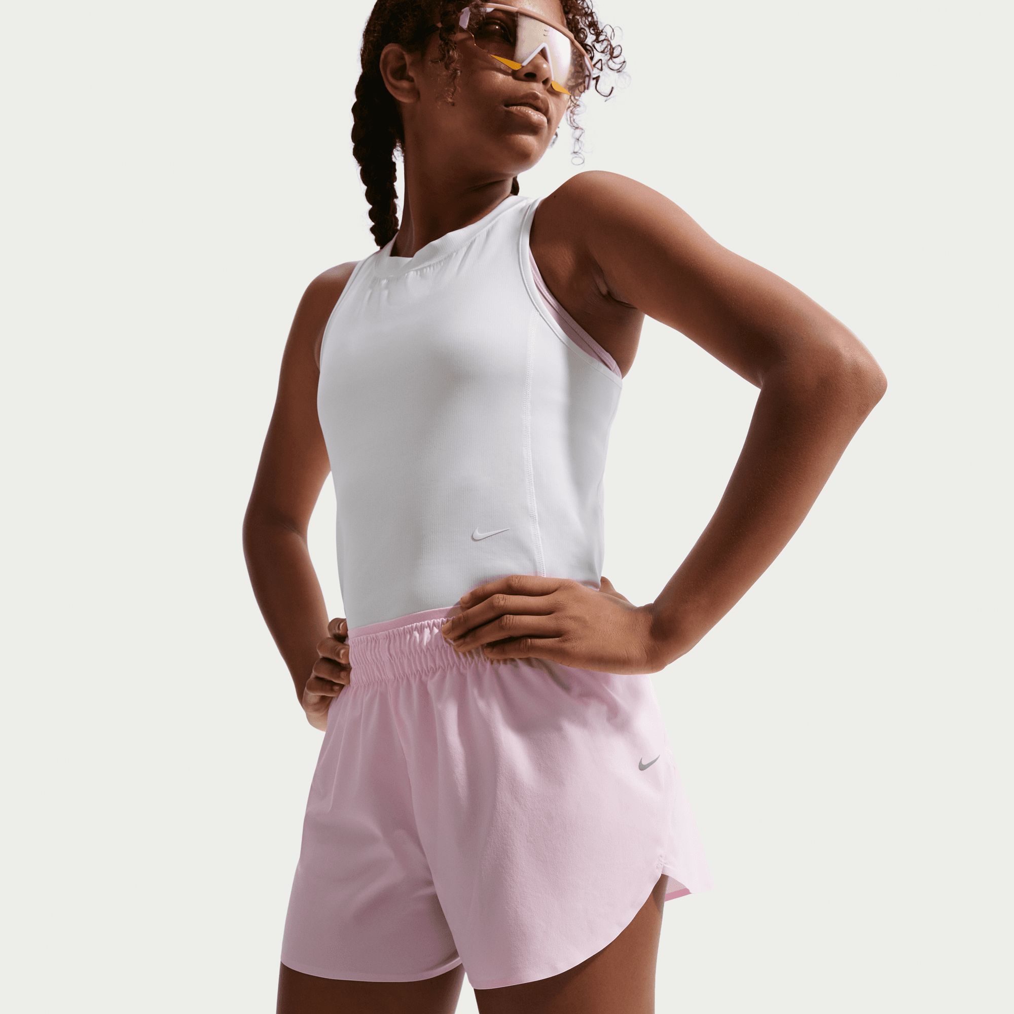 NIKE MAVN BIG KIDS' (GIRLS') DRI-FIT WOVEN SHORTS