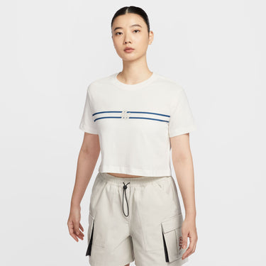 NIKE SPORTSWEAR CLUB WOMEN'S LOOSE CROPPED T-SHIRT