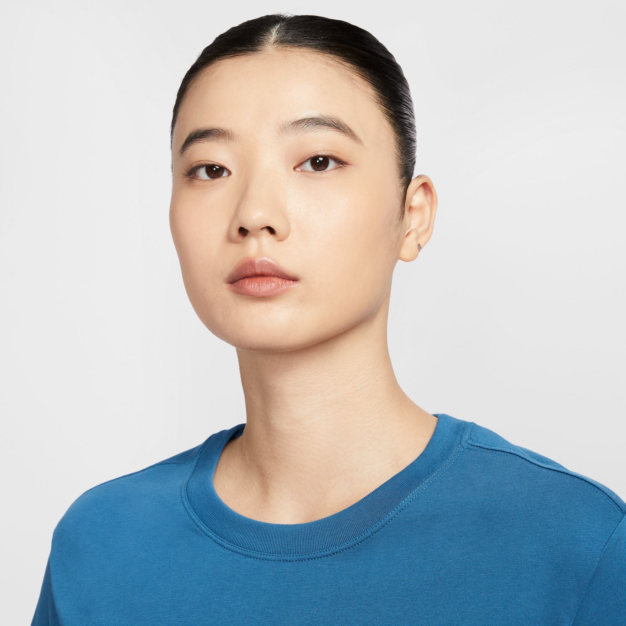 NIKE SPORTSWEAR CLUB WOMEN'S LOOSE CROPPED T-SHIRT