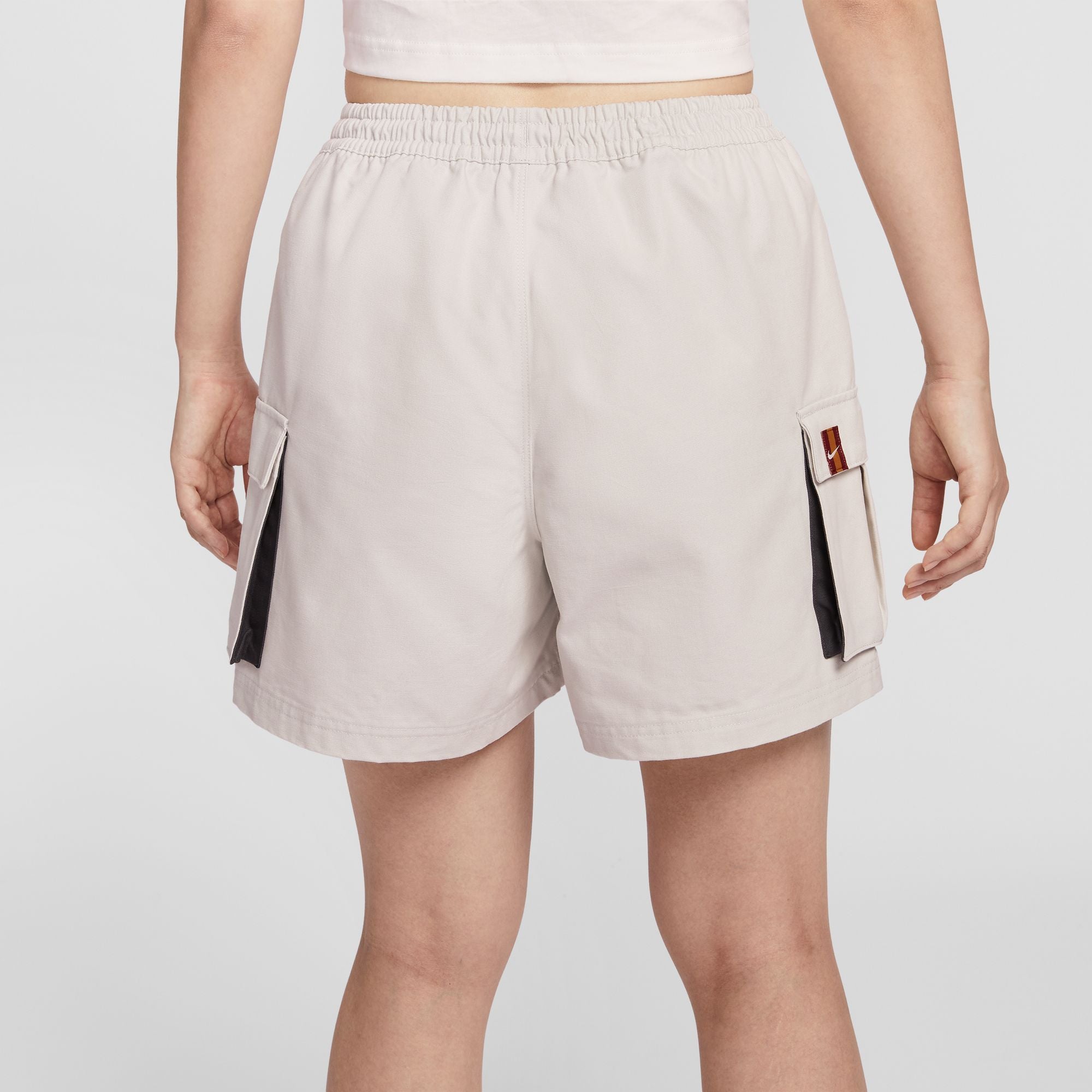 NIKE SPORTSWEAR WOMEN'S 5" CARGO SHORTS