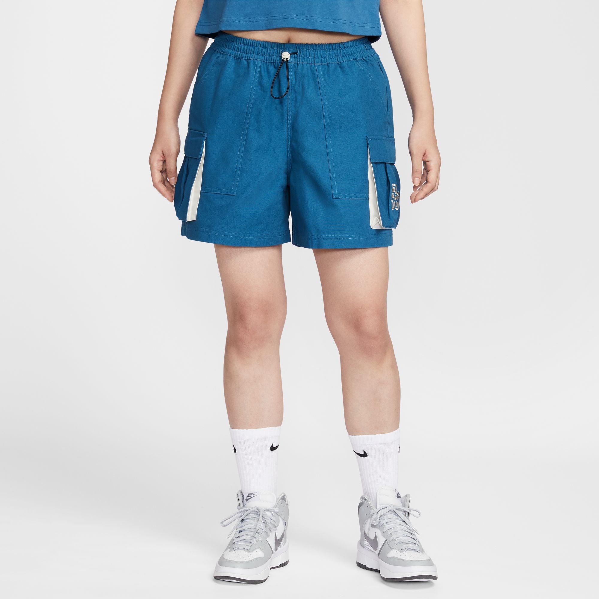 NIKE SPORTSWEAR WOMEN'S 5" CARGO SHORTS