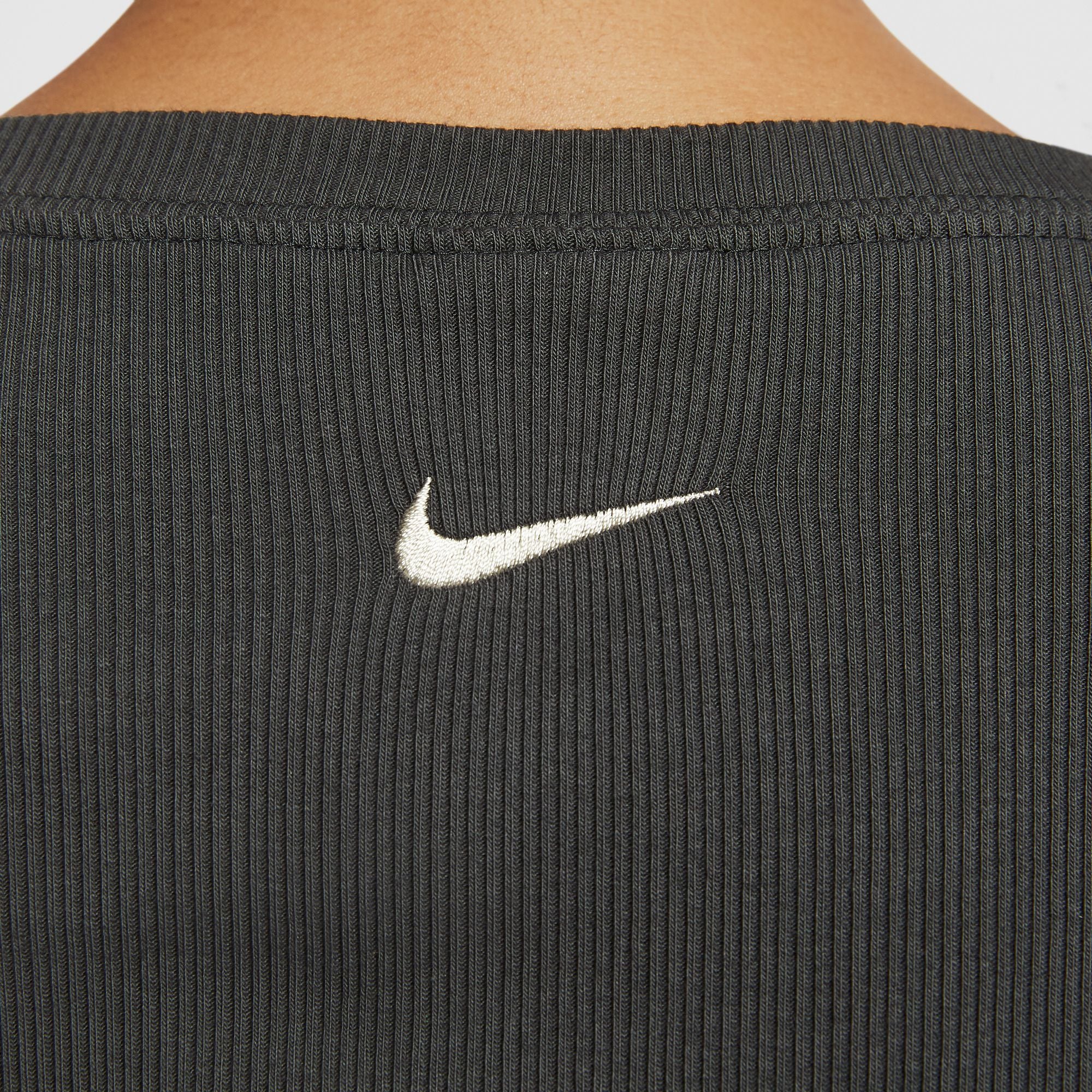 NIKE SPORTSWEAR WOMEN'S TIGHT RIBBED T-SHIRT