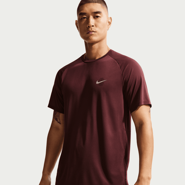NIKE STRIDE MEN'S DRI-FIT ADV SHORT-SLEEVE RUNNING TOP