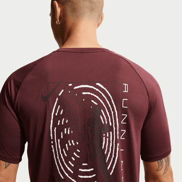 NIKE STRIDE MEN'S DRI-FIT ADV SHORT-SLEEVE RUNNING TOP