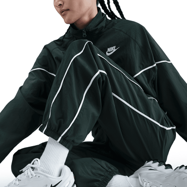 NIKE SPORTSWEAR WINDRUNNER WOMEN'S WOVEN PANTS