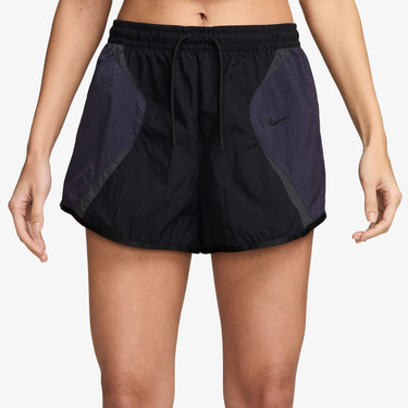 NIKE SPORTSWEAR WOMEN'S LOOSE MID-RISE TRACK SHORTS